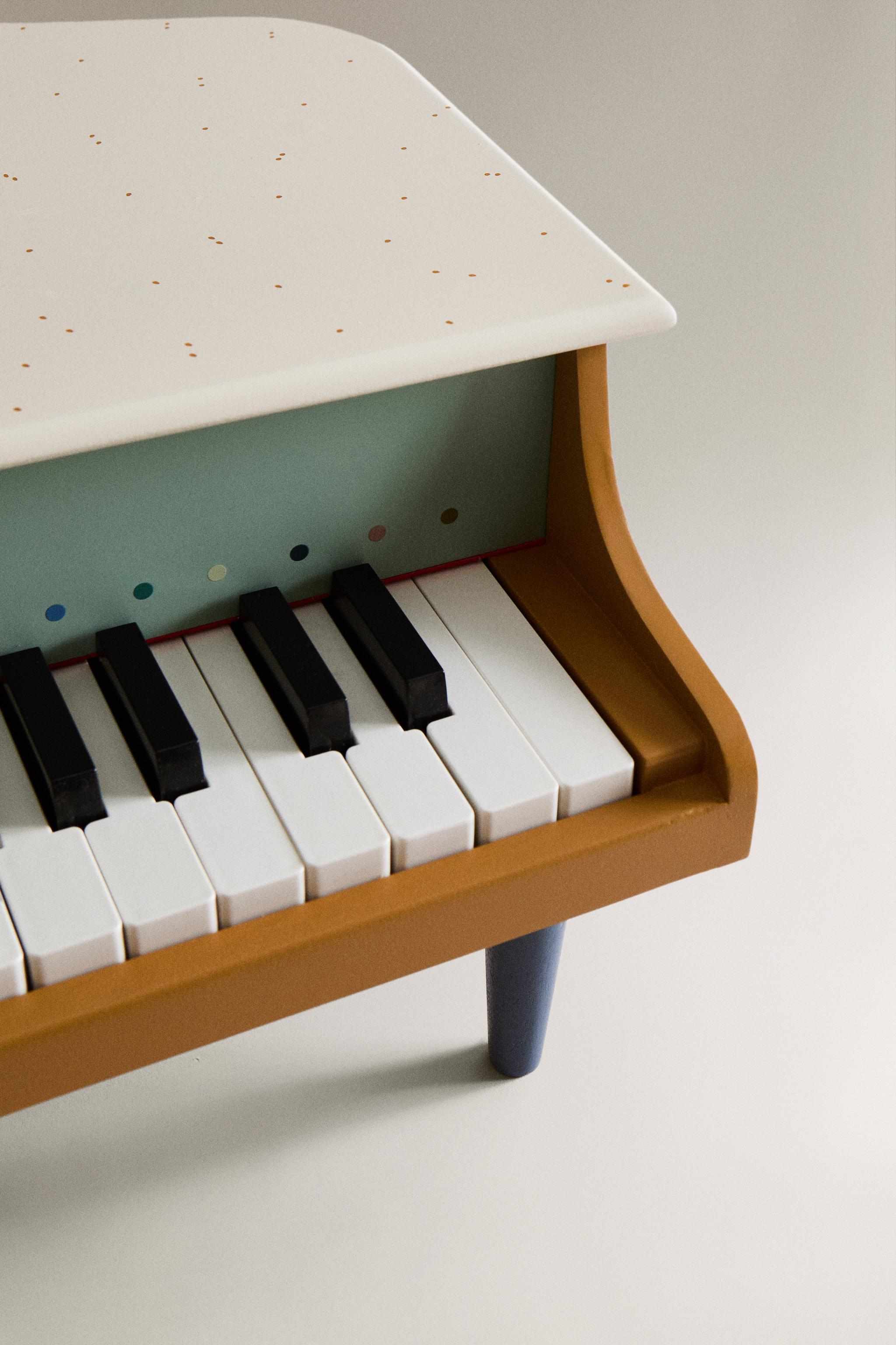 CHILDREN’S TOY WOODEN PIANO