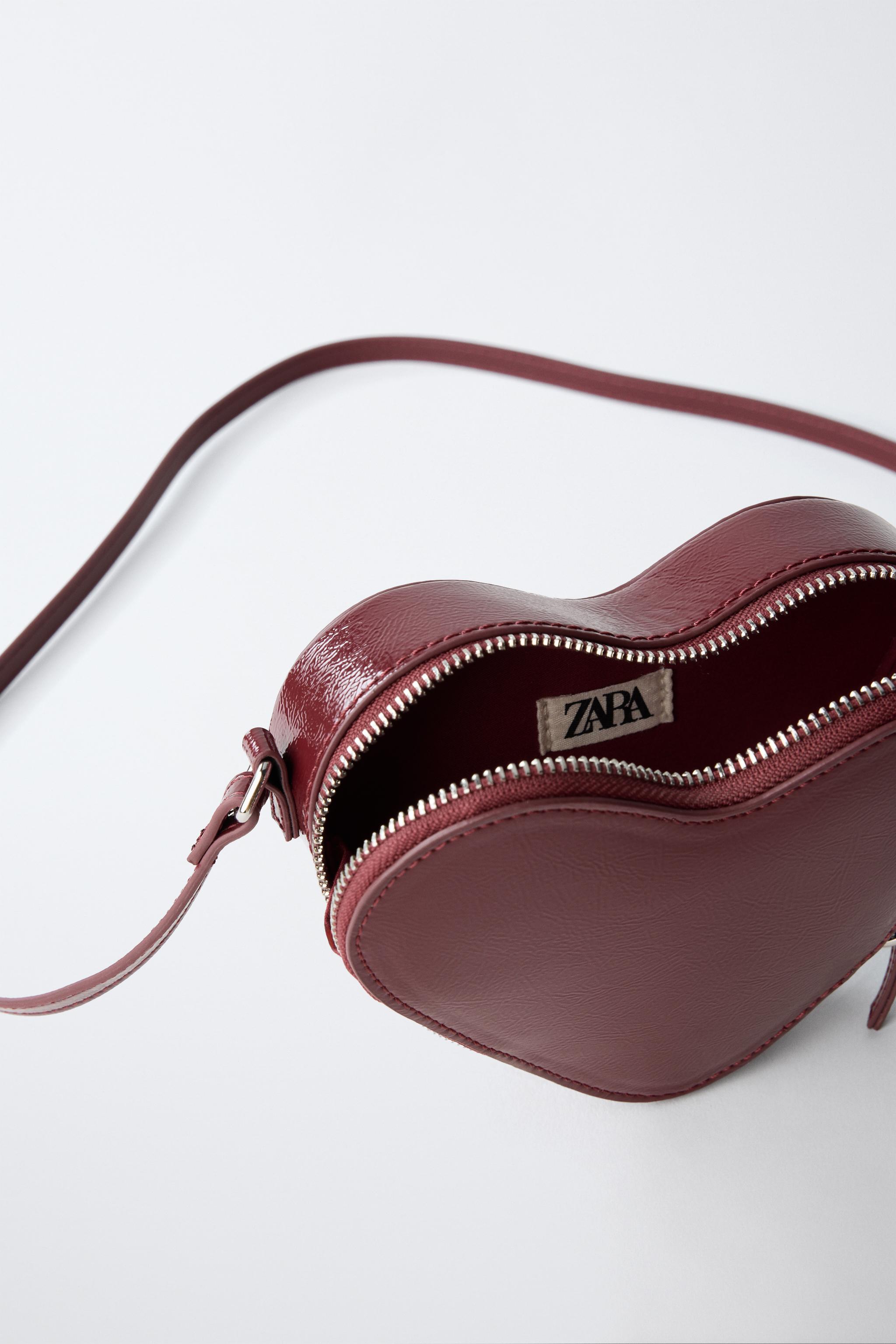 HEART CROSSBODY BAG