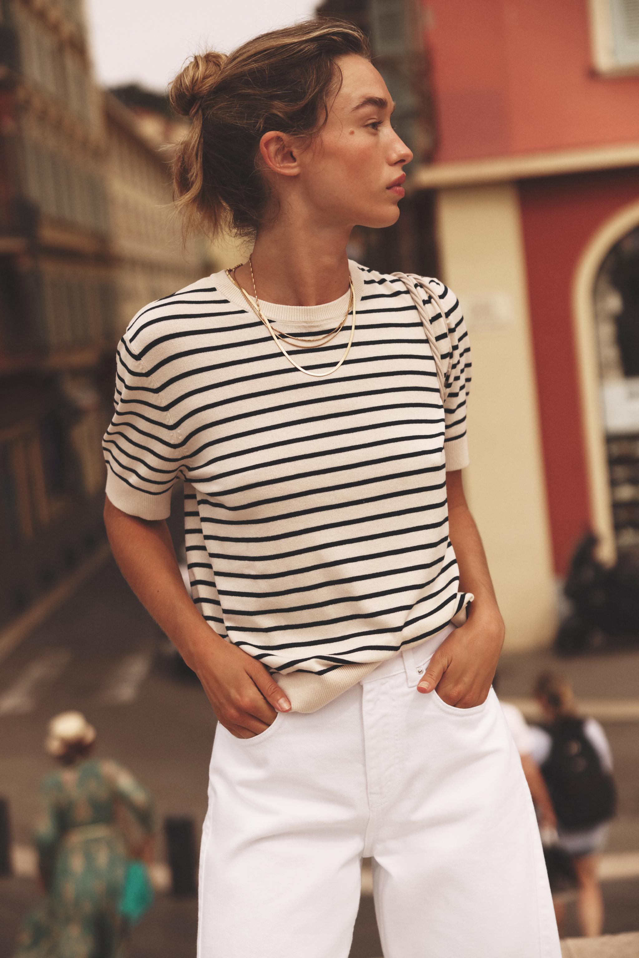 STRIPED KNIT TOP