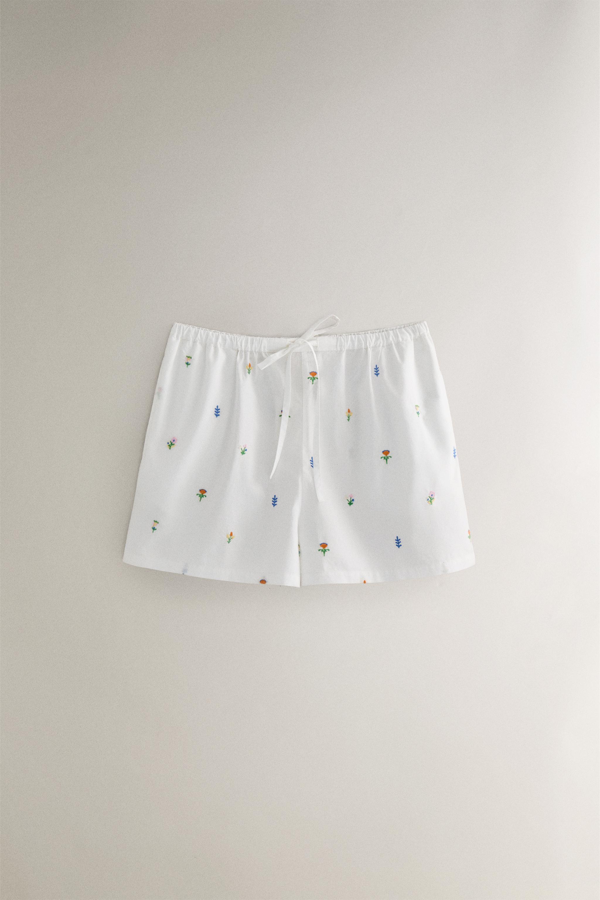 COTTON SHORTS WITH MINI FLOWERS