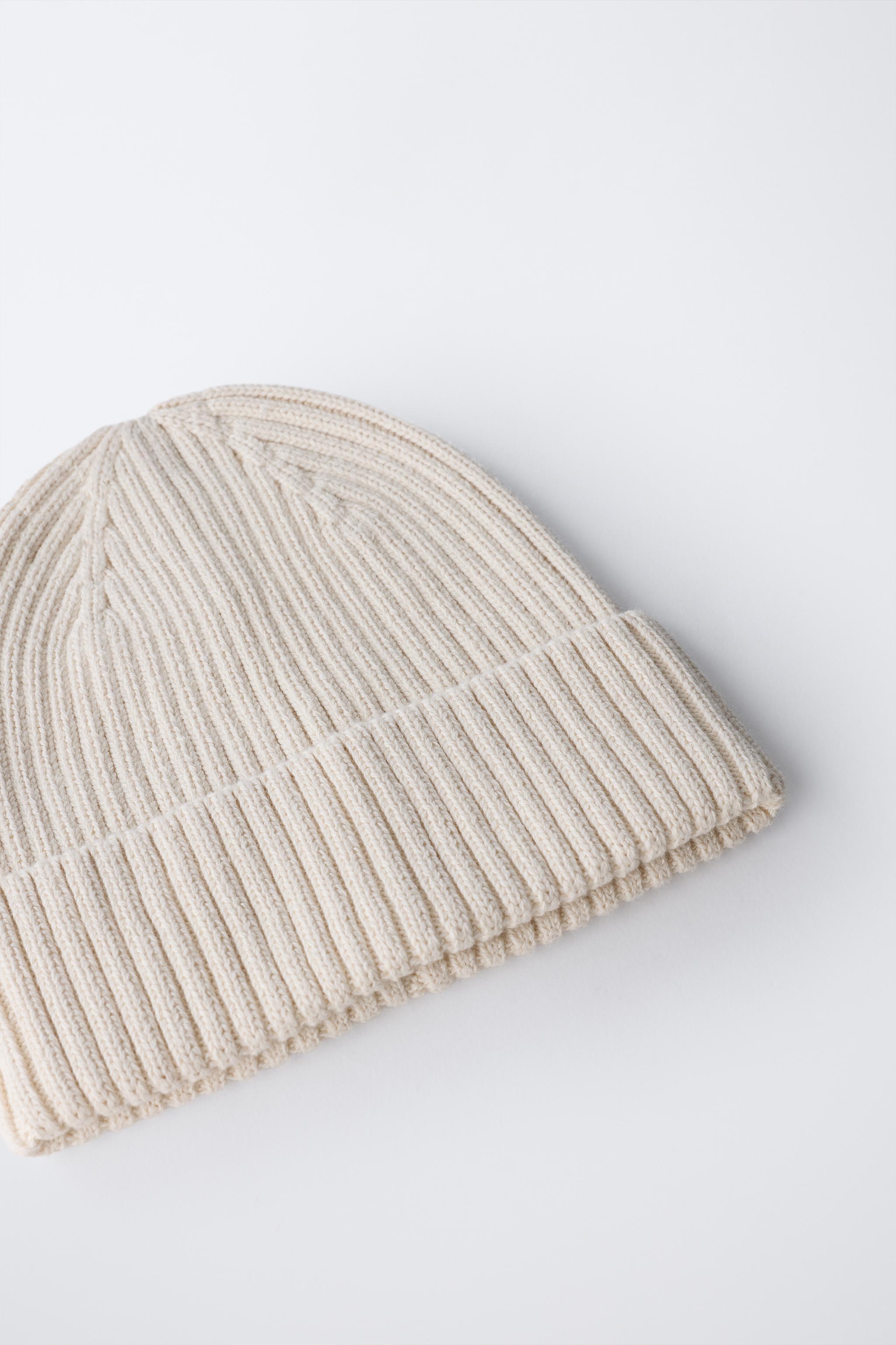 PLAIN KNIT HAT