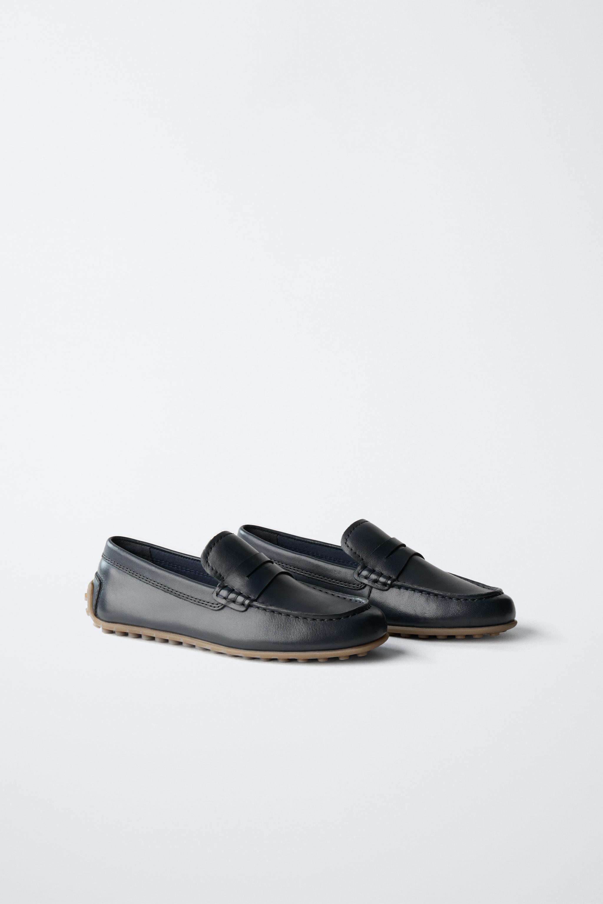 LEATHER LOAFERS