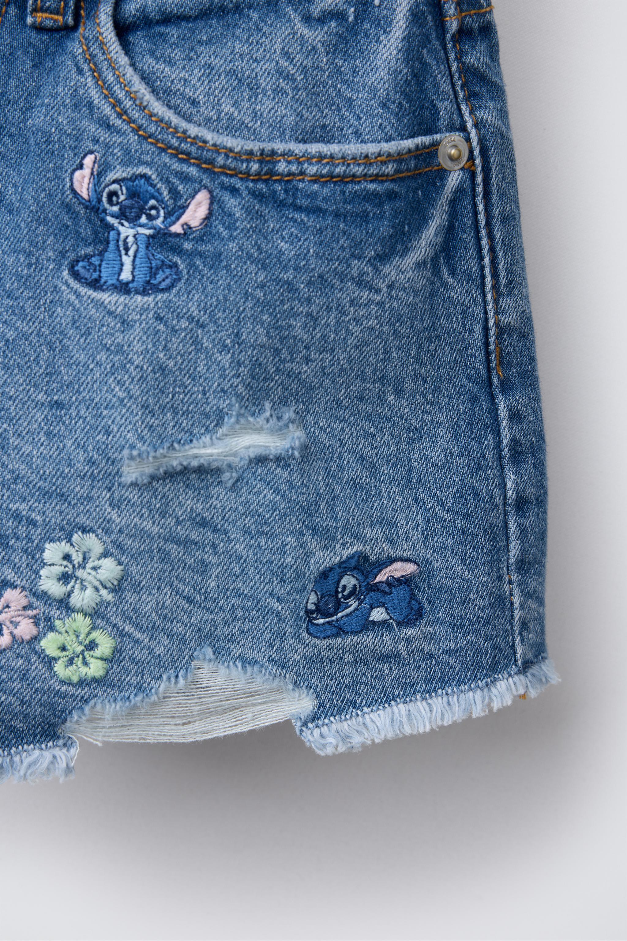 LILO & STITCH © DISNEY DENIM SHORTS