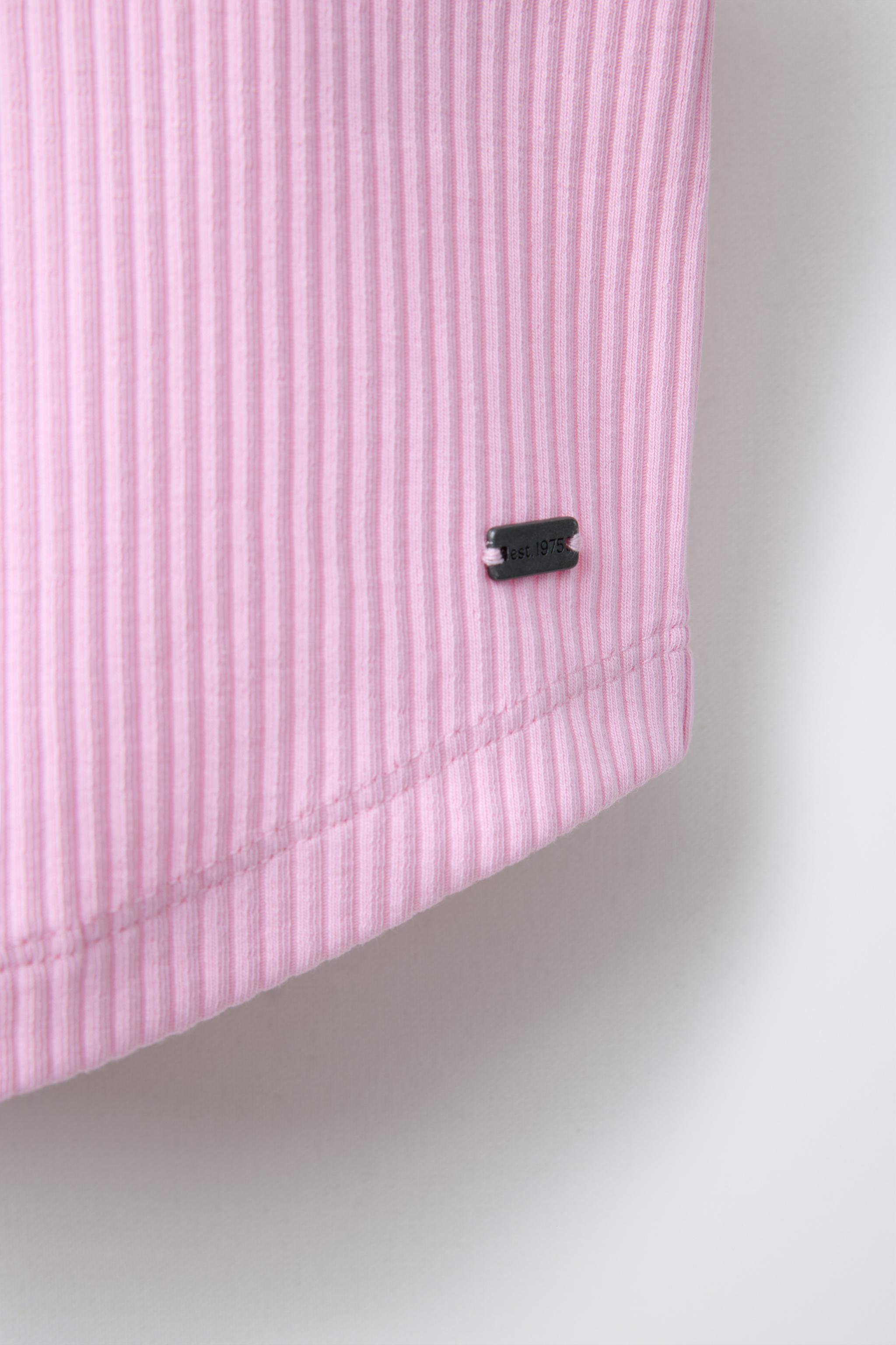 RIBBED SWIMMER T-SHIRT