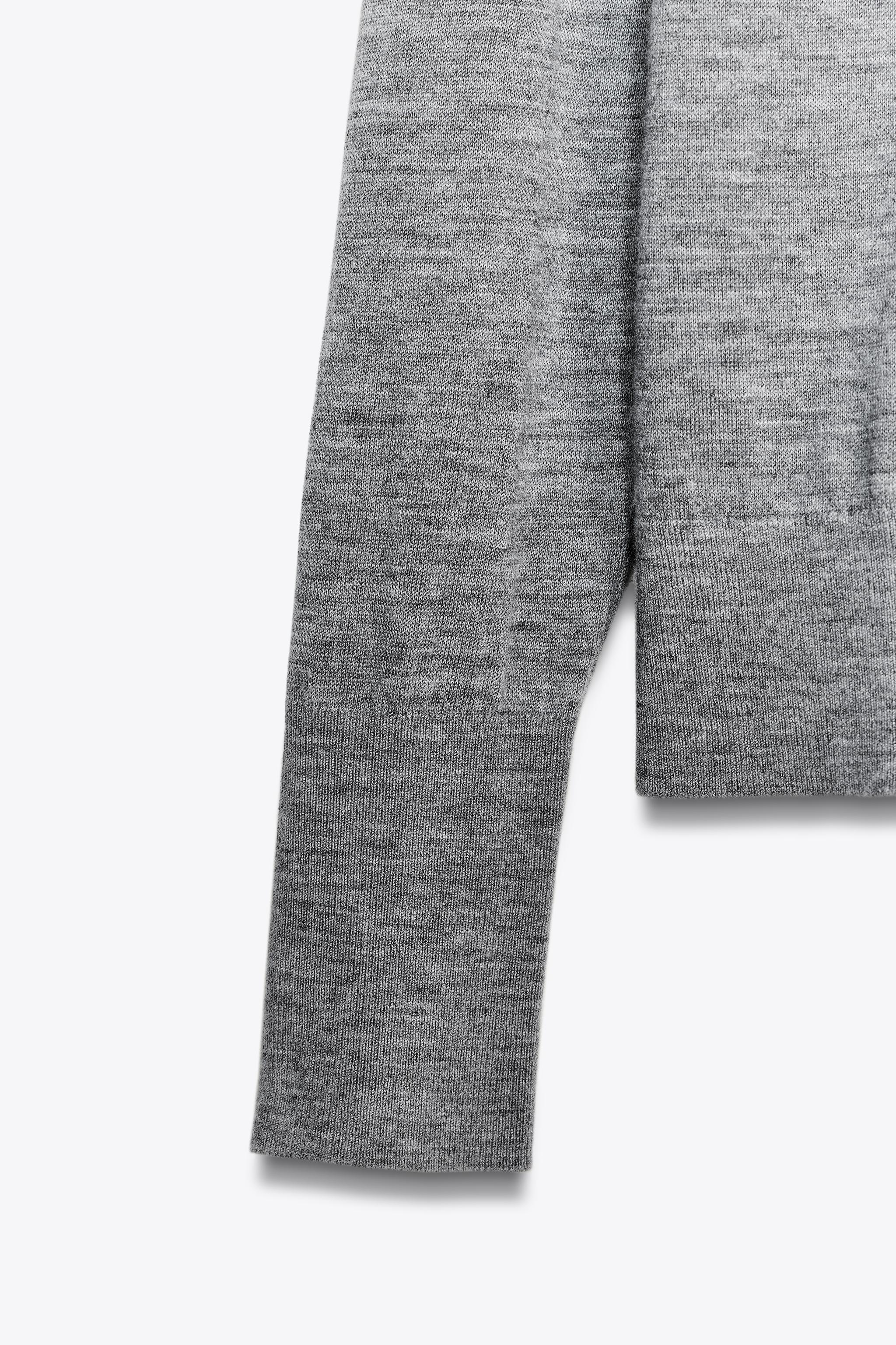 100% EXTRAFINE CASHMERE SWEATER