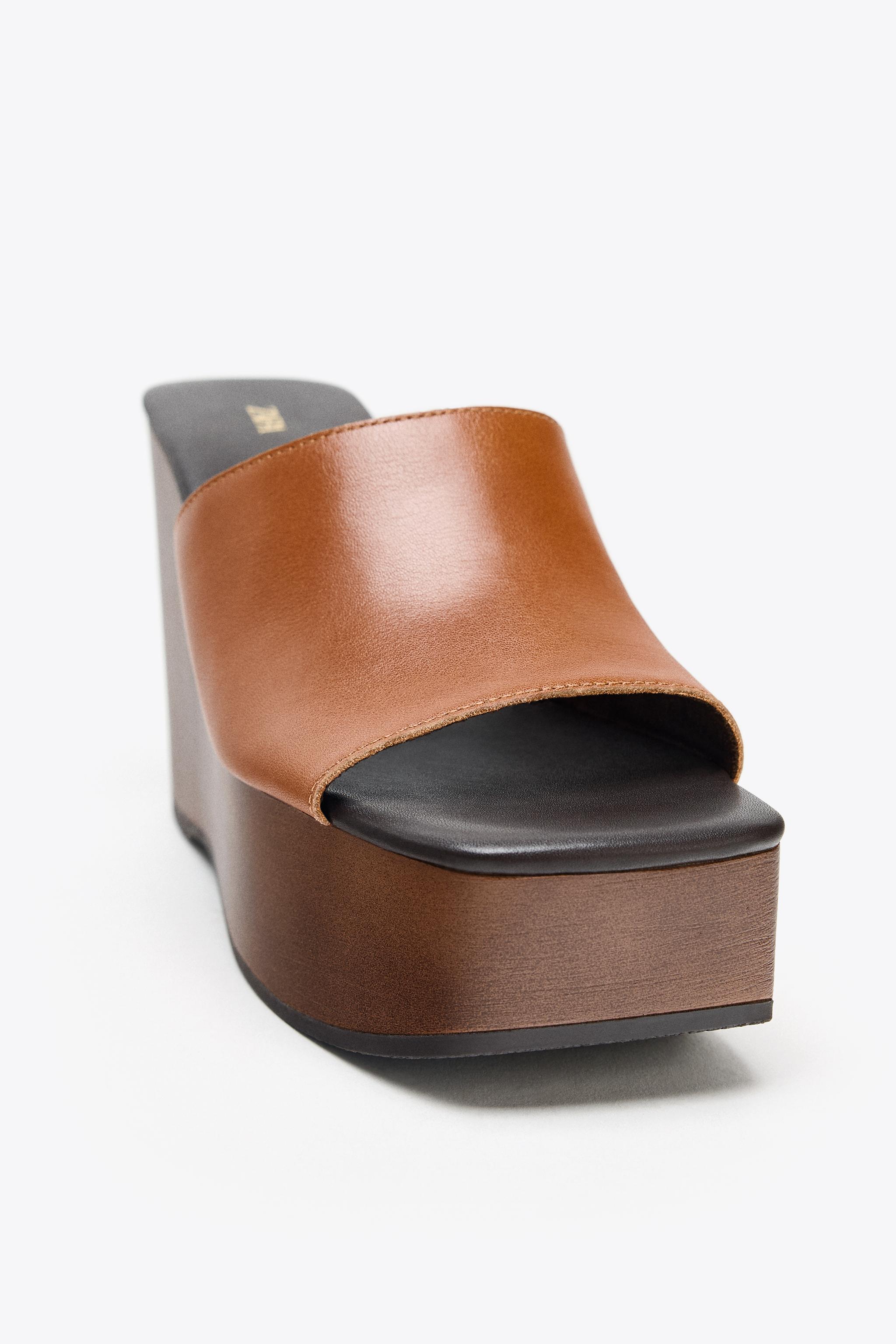 LEATHER WEDGE