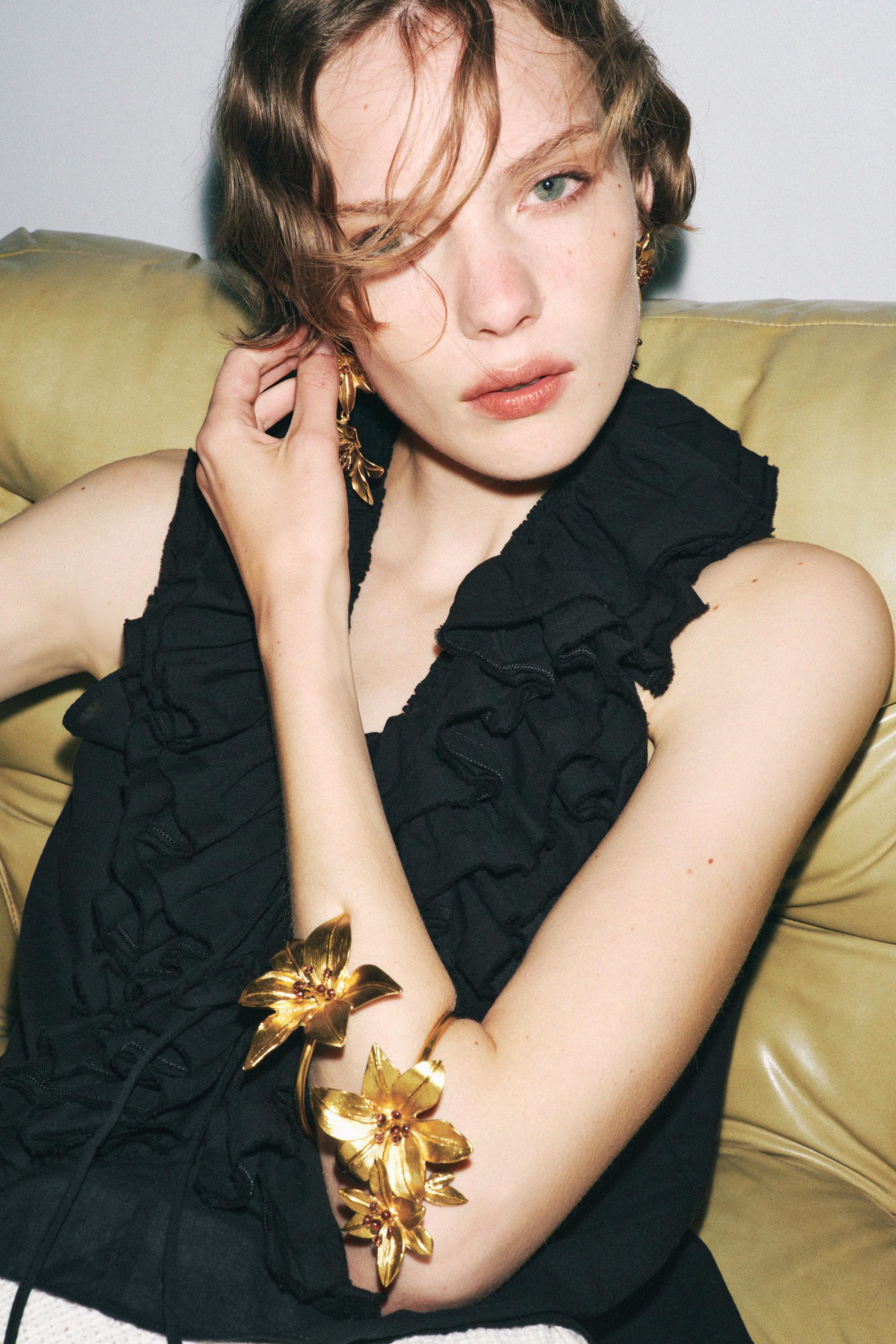 DOUBLE FLOWER BRACELET