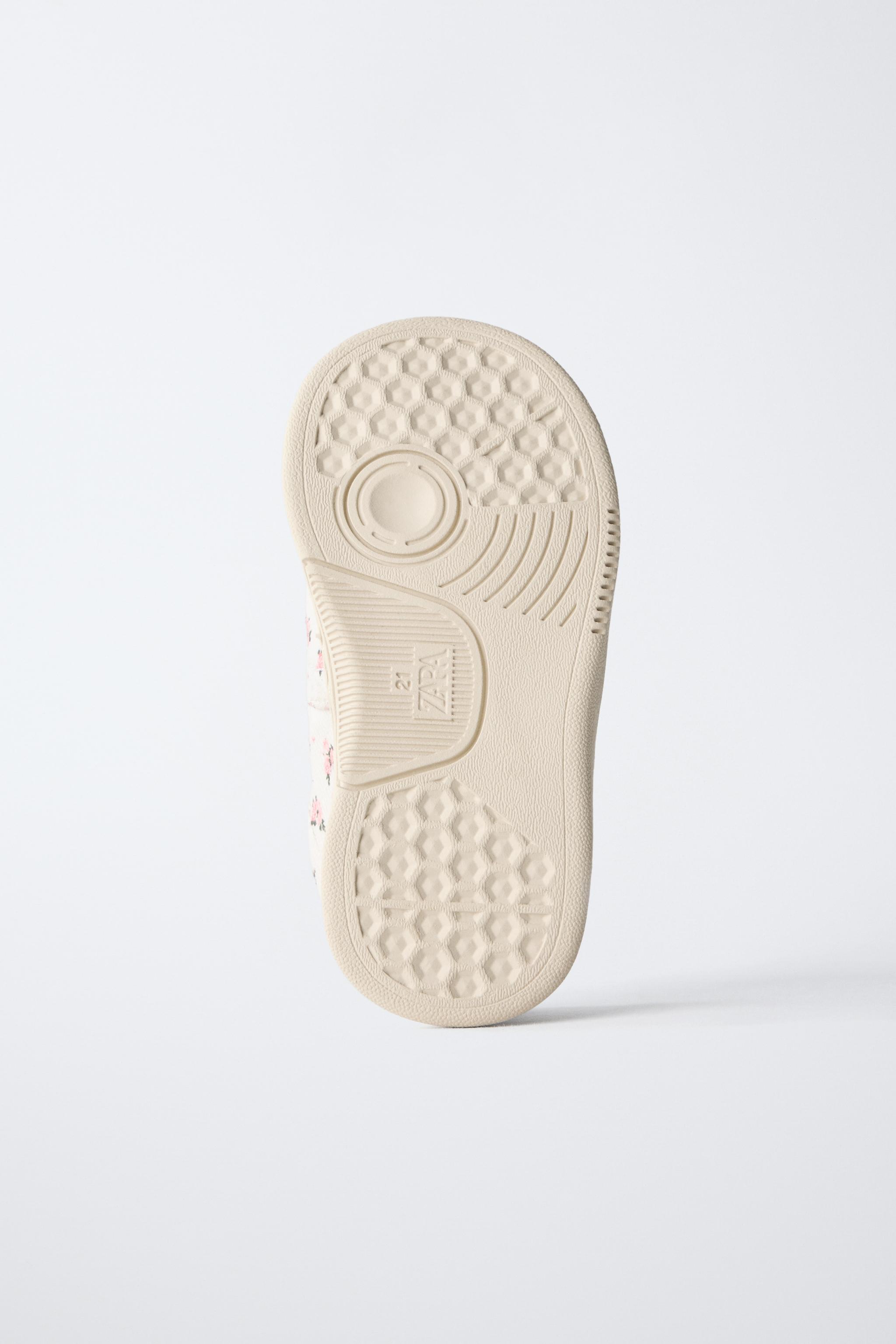 FLORAL BAREFOOT SNEAKERS