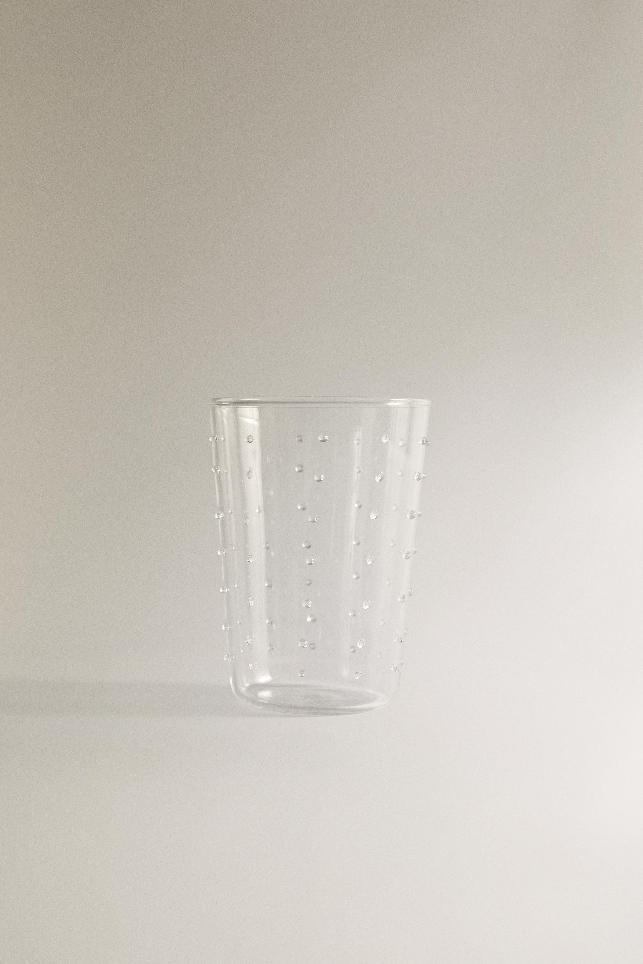 BOROSILICATE GLASS TUMBLER WITH DOTS