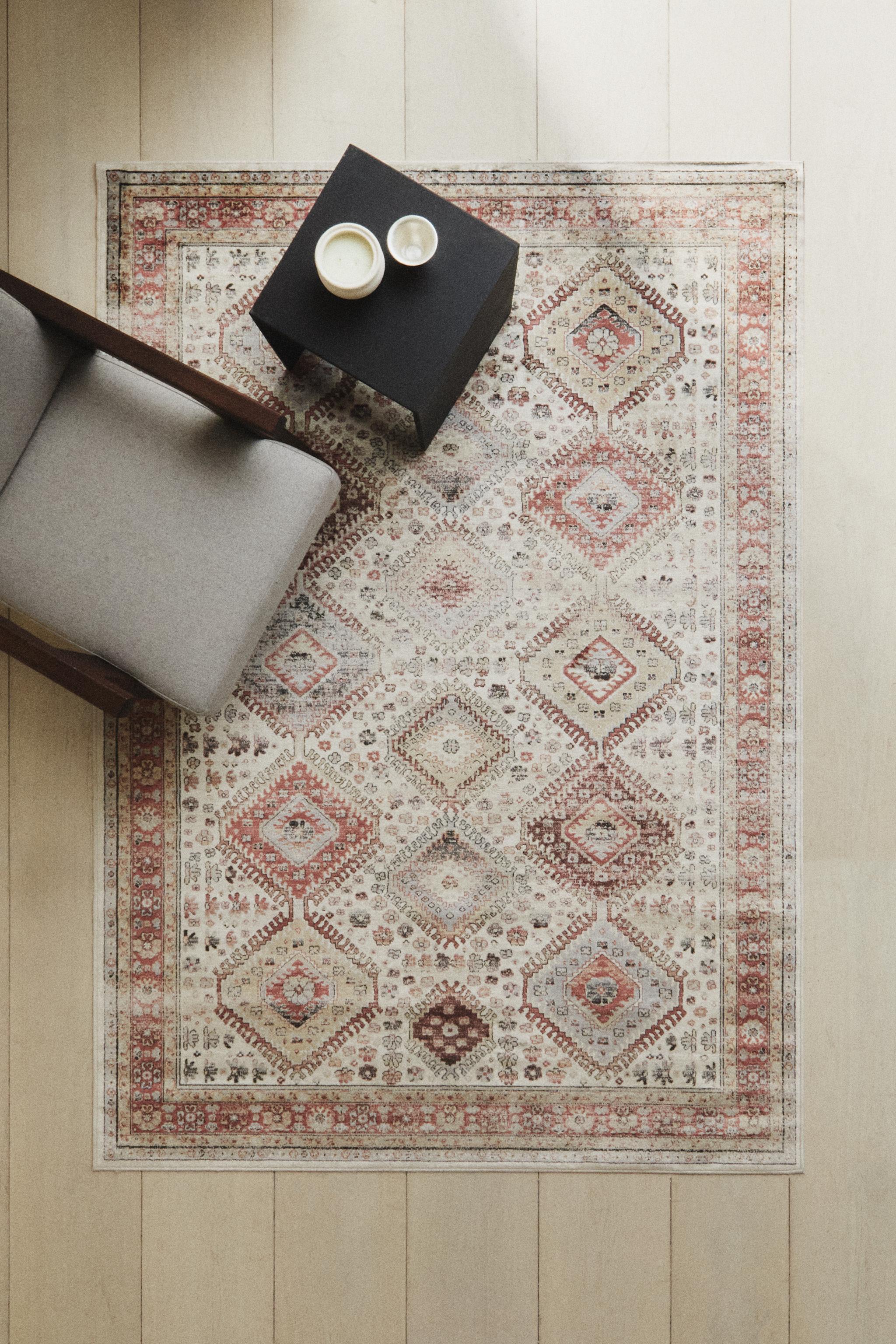 RECTANGULAR VINTAGE EFFECT AREA RUG