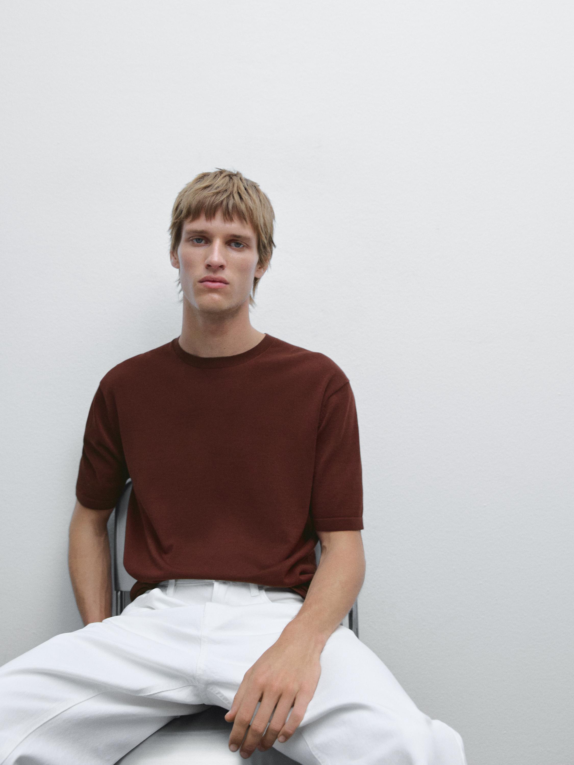 100% cotton knit T-shirt