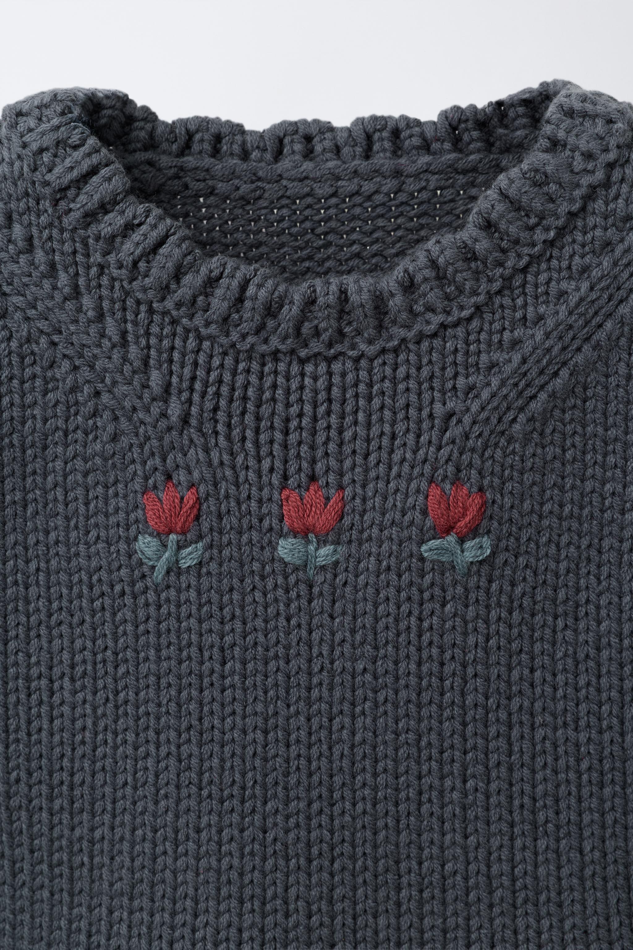 PLAID DRESS WITH KNIT VEST