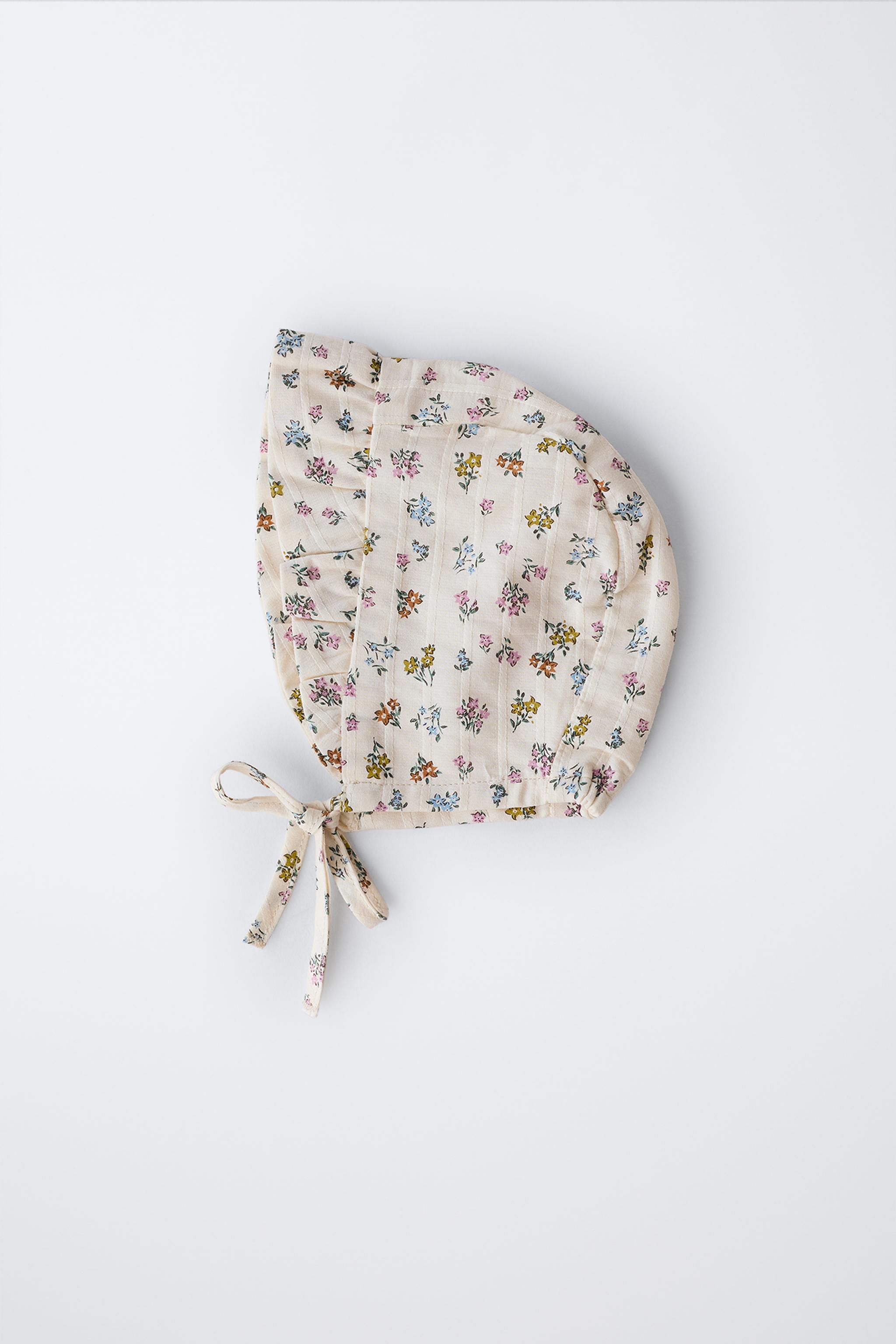 FLORAL TEXTURED RUFFLED BONNET