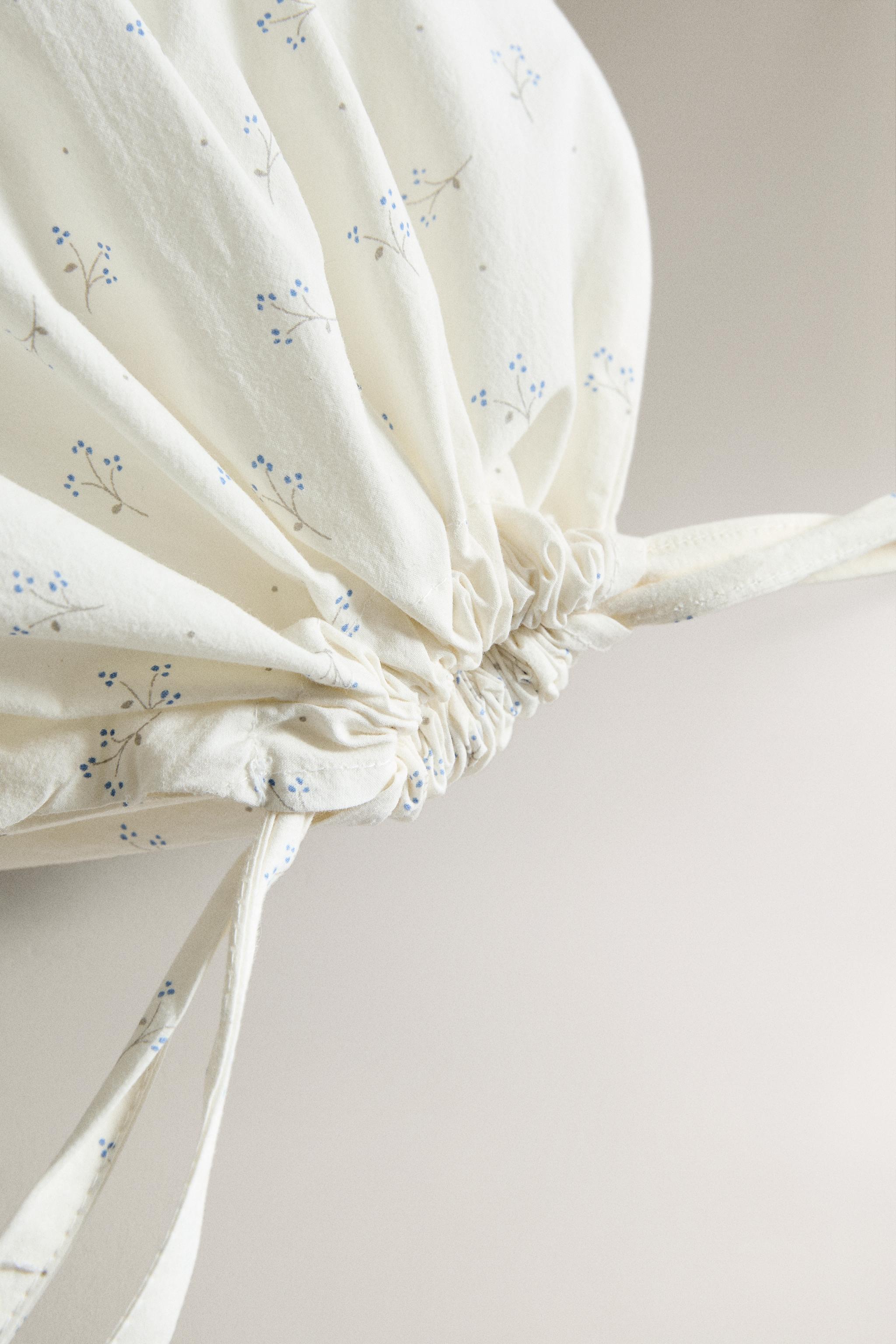 CHILDREN'S FLORAL LAUNDRY BAG