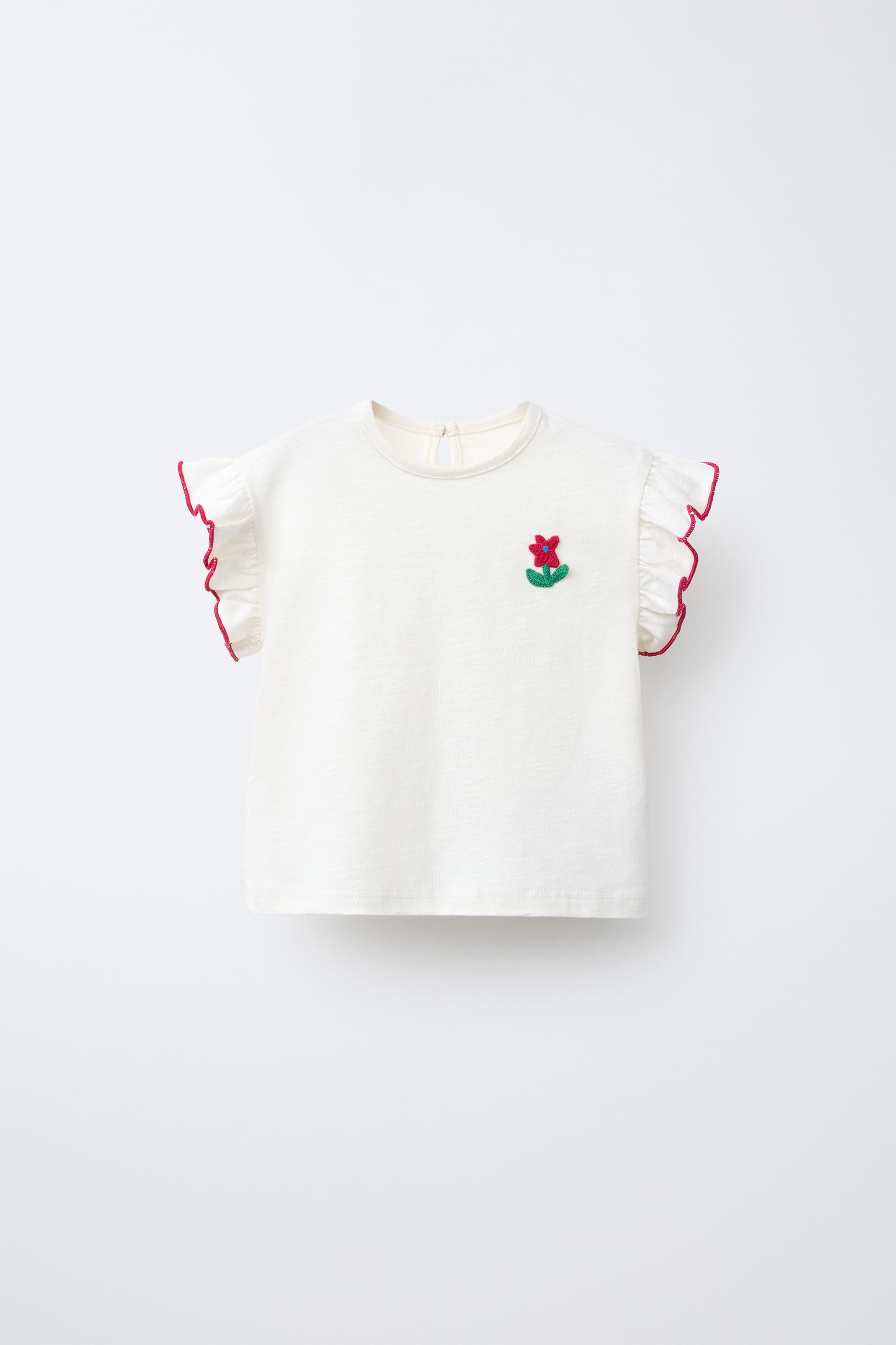FLOWER APPLIQUÉ T-SHIRT