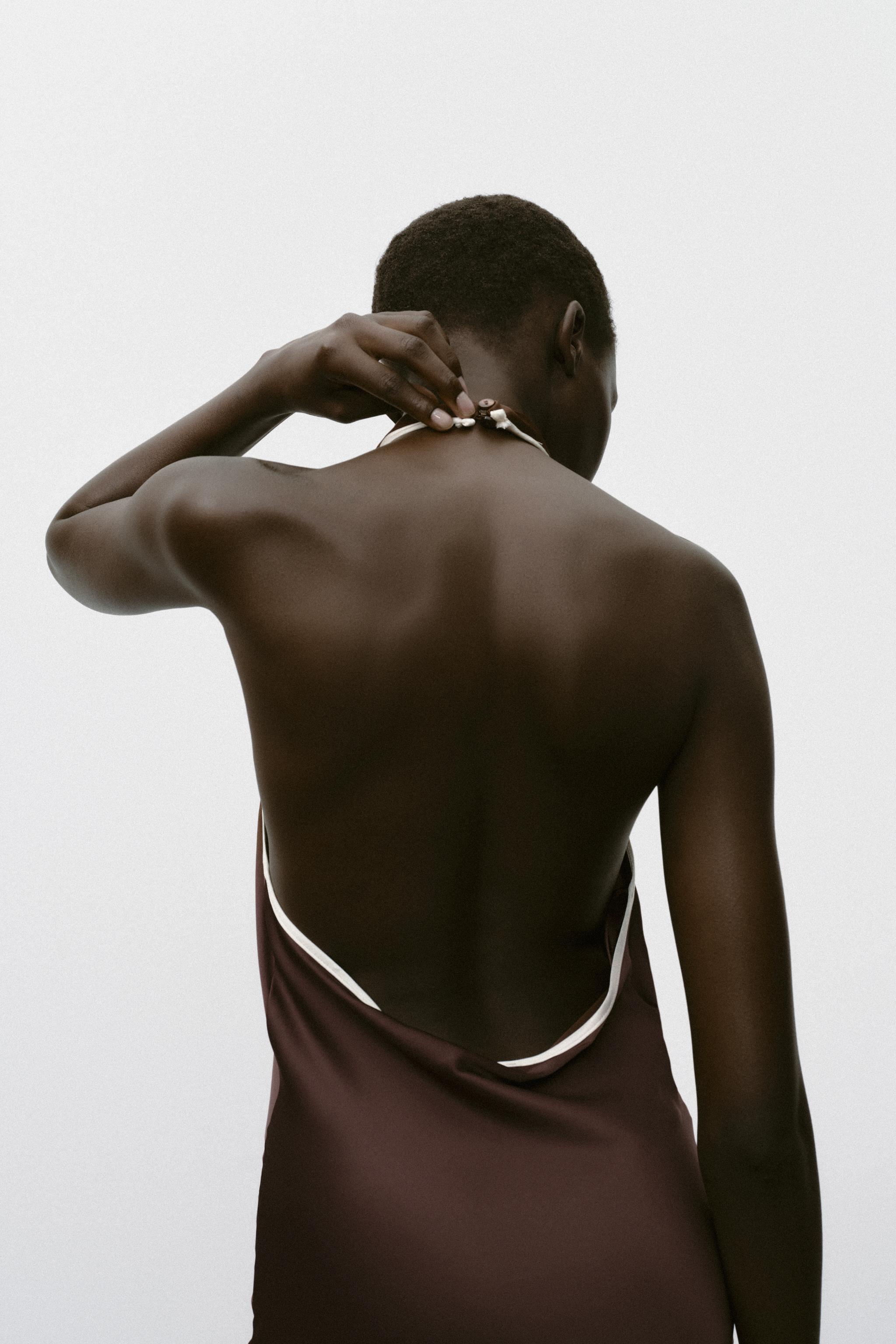 CONTRAST PIPED SATIN MIDI DRESS