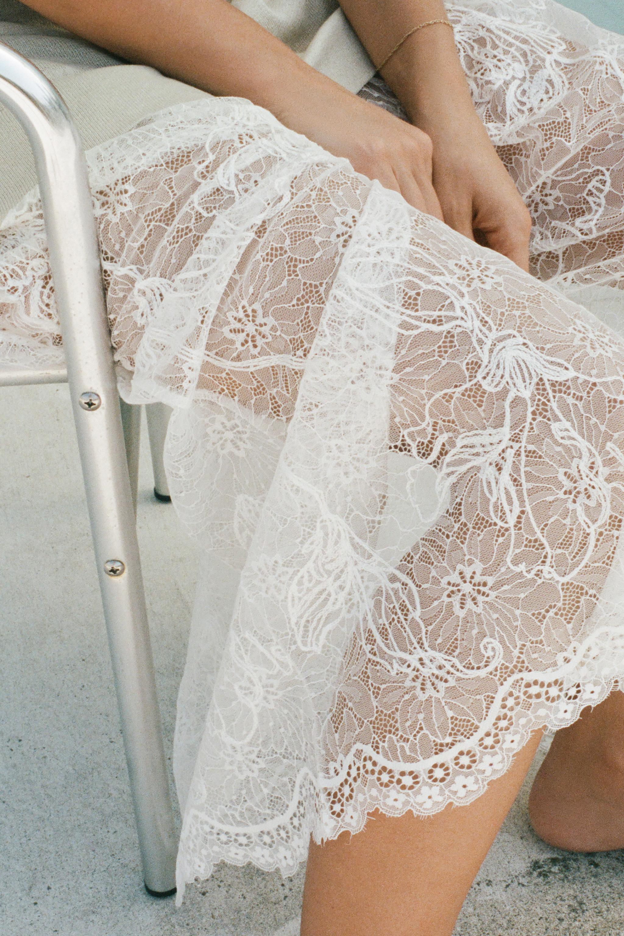 LACE COMBINATION KNIT DRESS