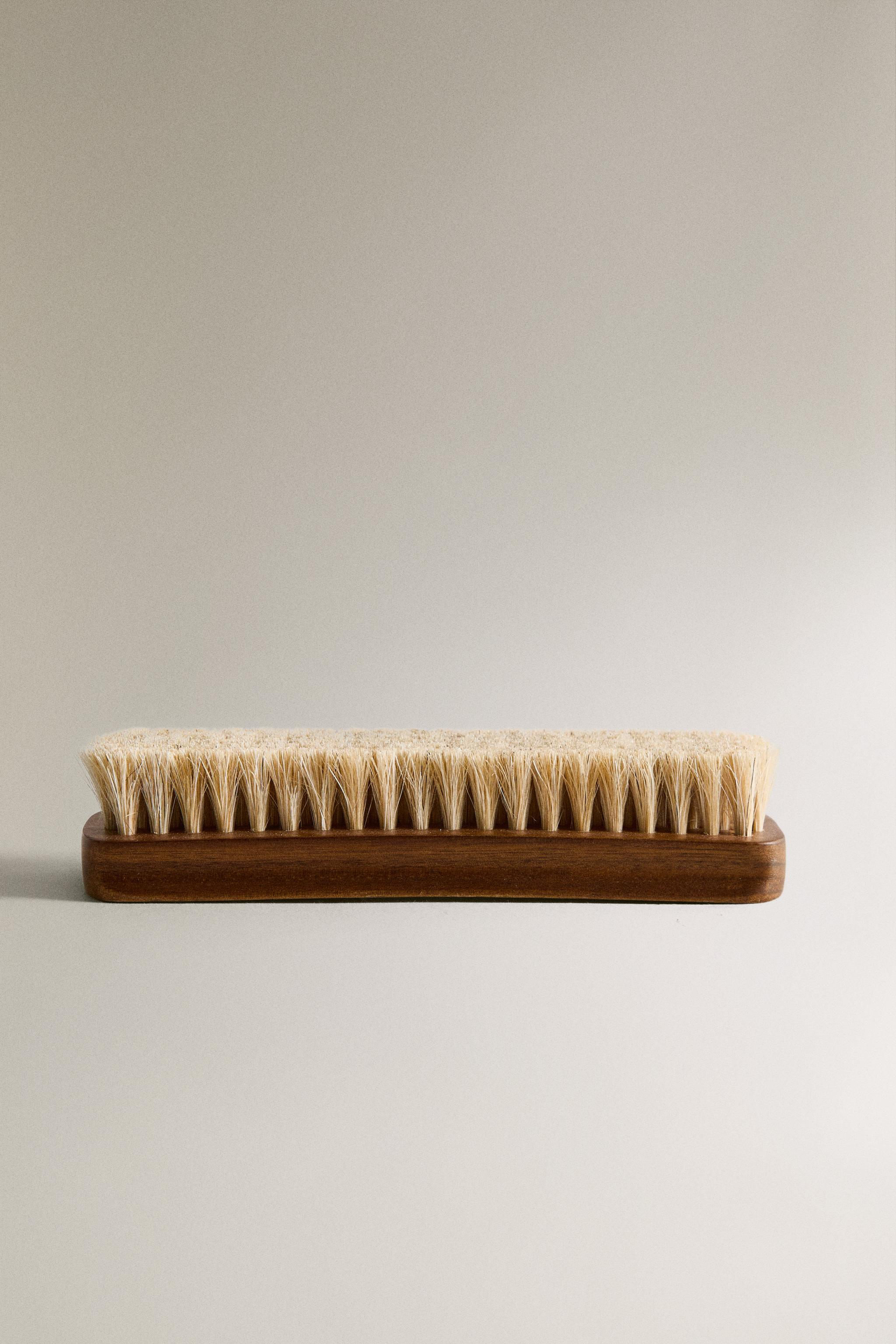 SHOE POLISHING BRUSH