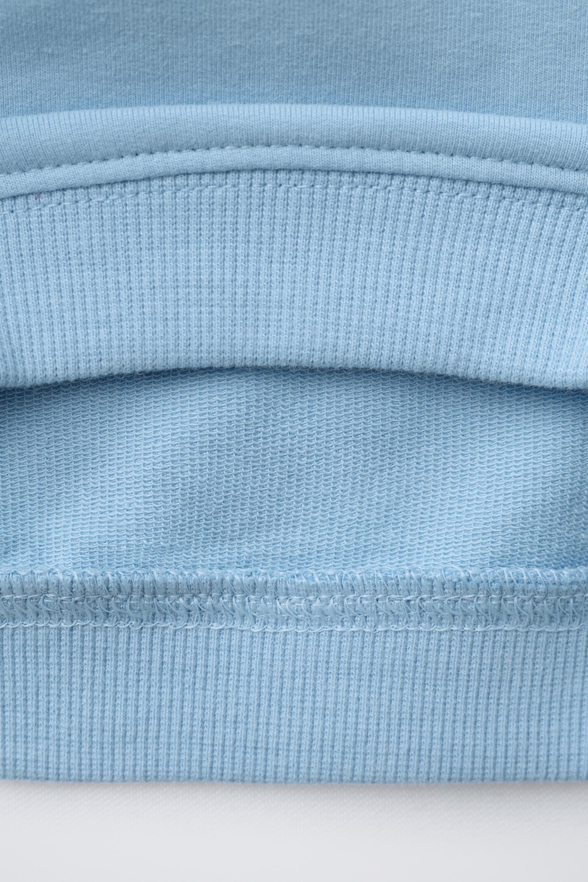 SWEATSHIRT AND JOGGER PANTS SET