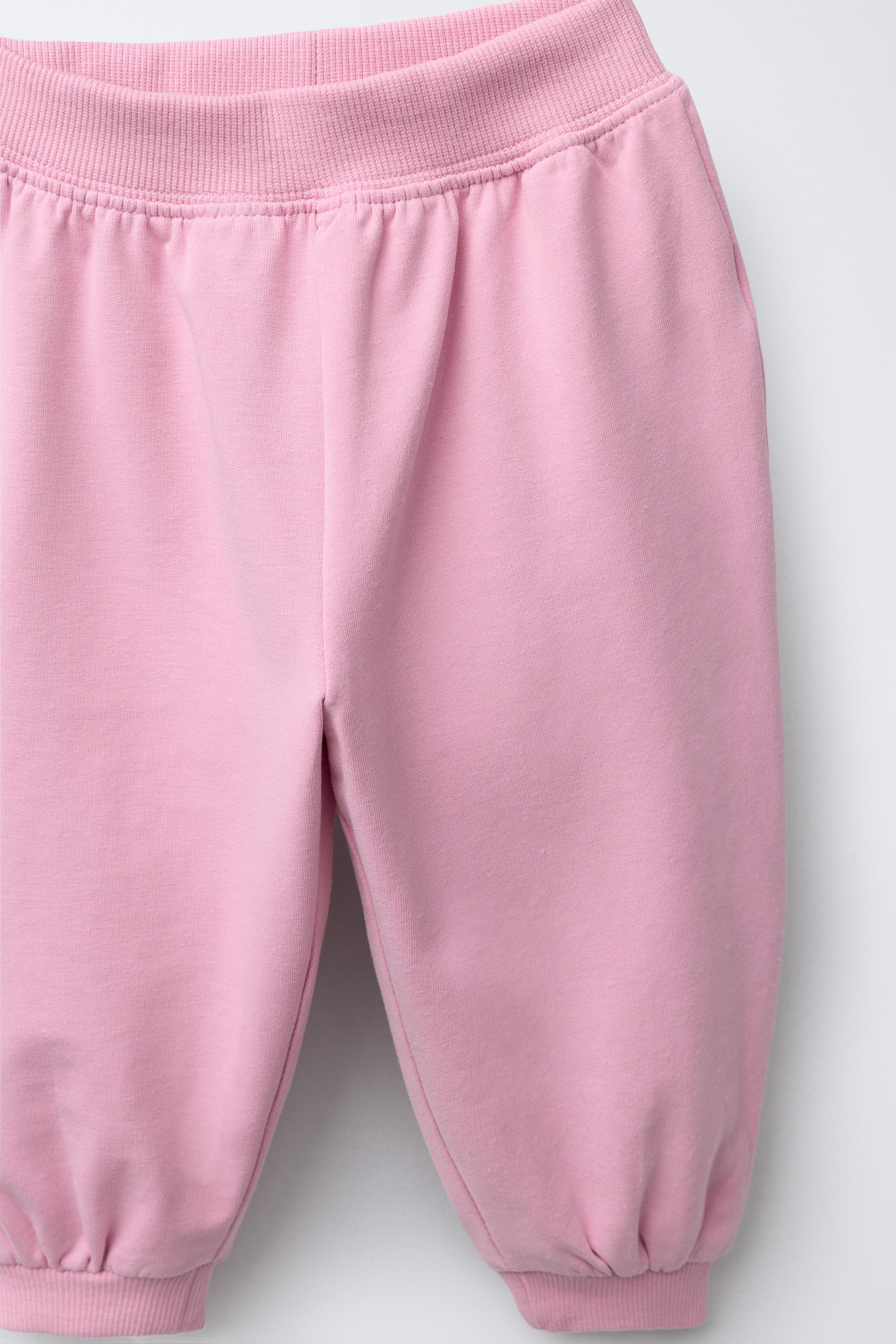 EMBROIDERED TERRY SWEATSHIRT AND JOGGER PANTS SET