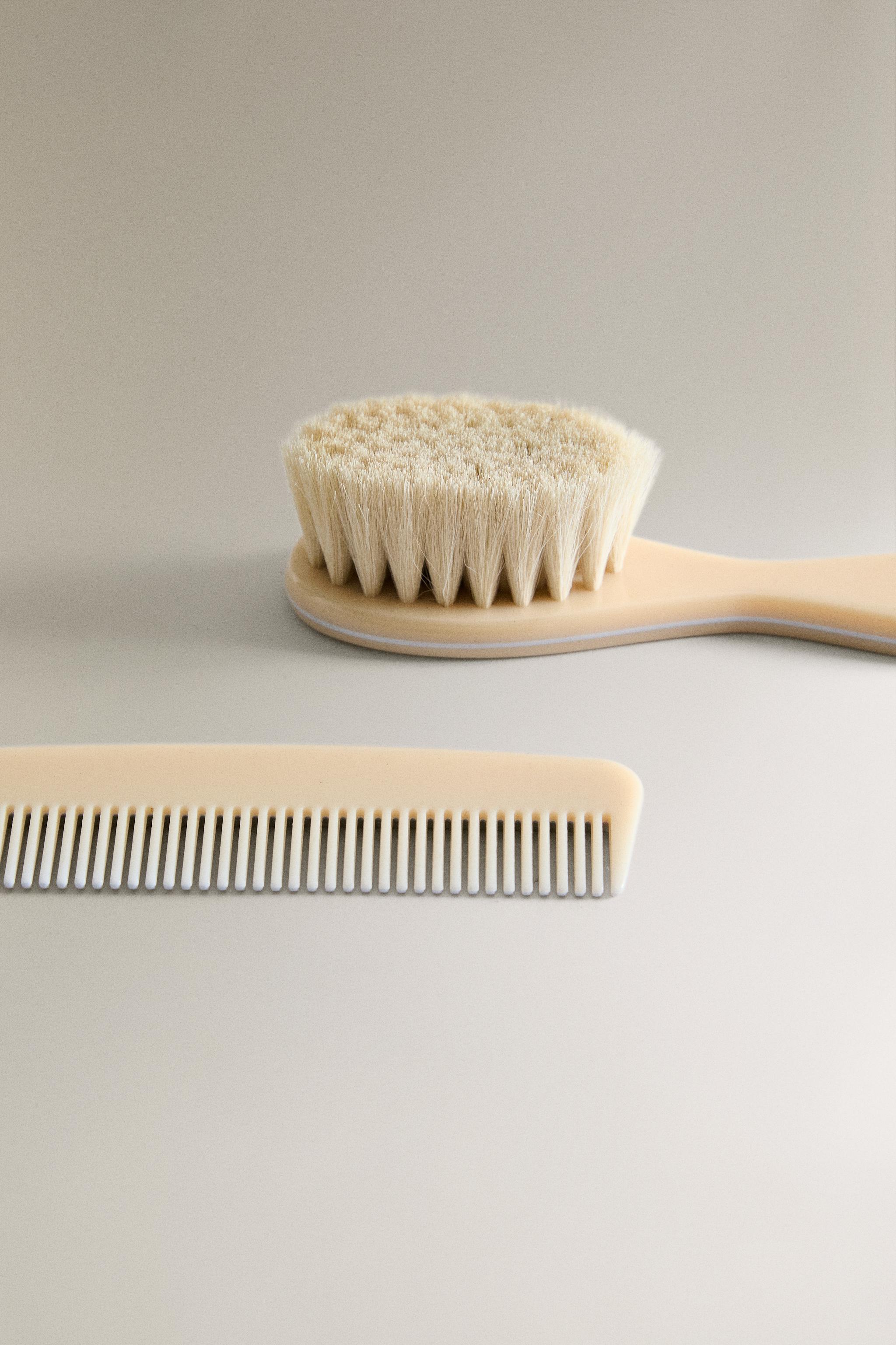 CHILDREN’S BRUSH AND COMB SET