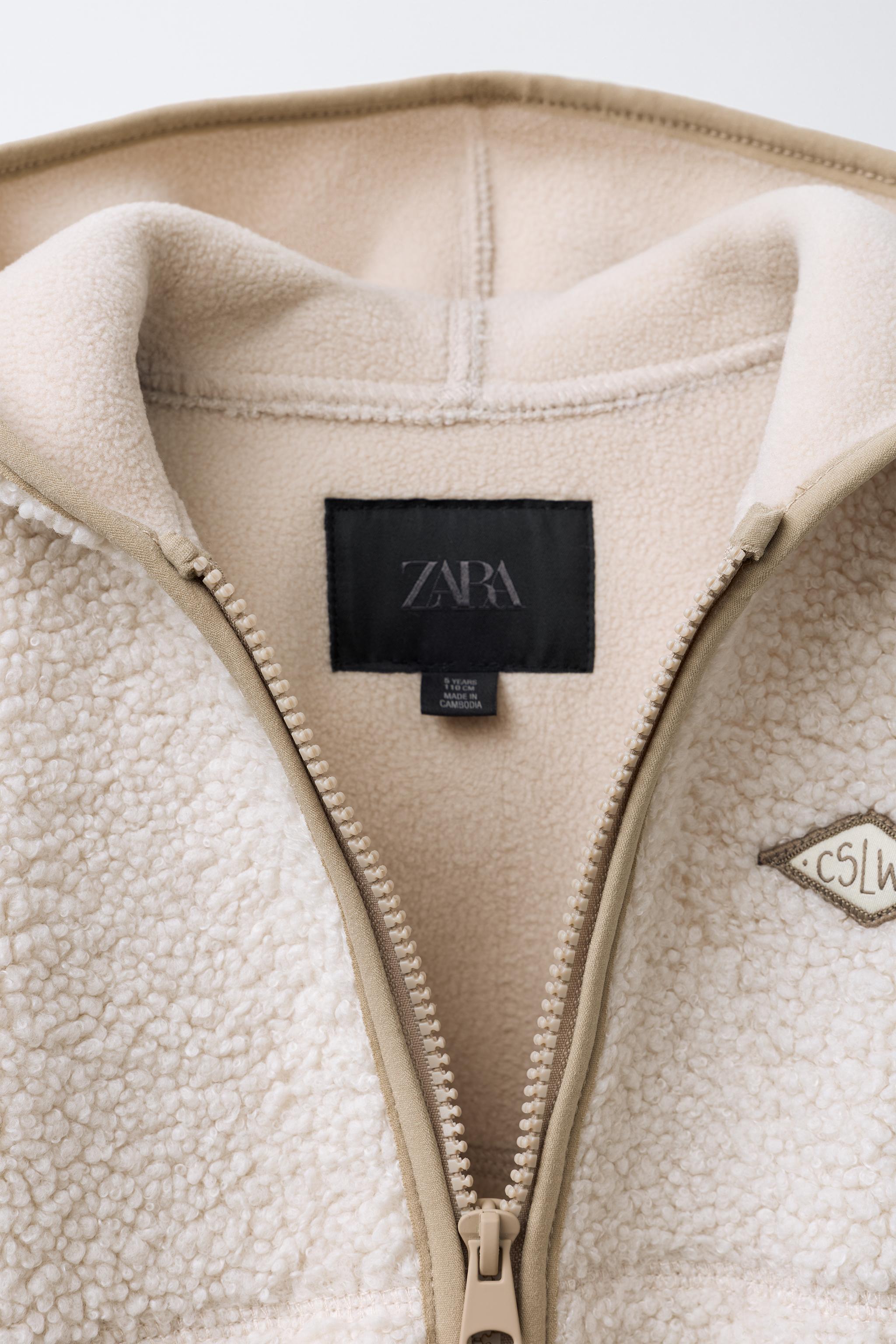 HOODED FLEECE JACKET