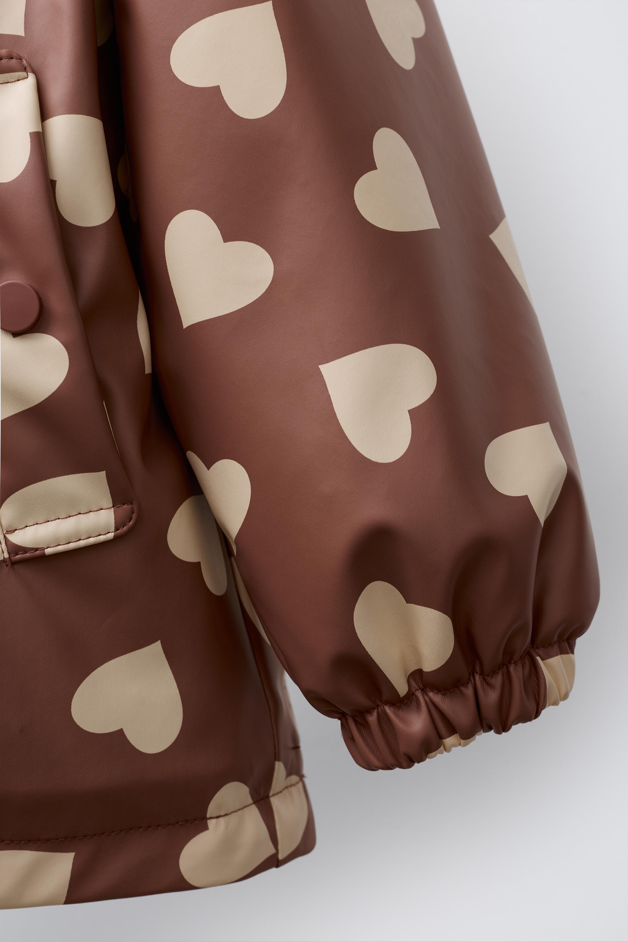 RUBBERIZED WATER-RESISTANT PRINTED RAINCOAT