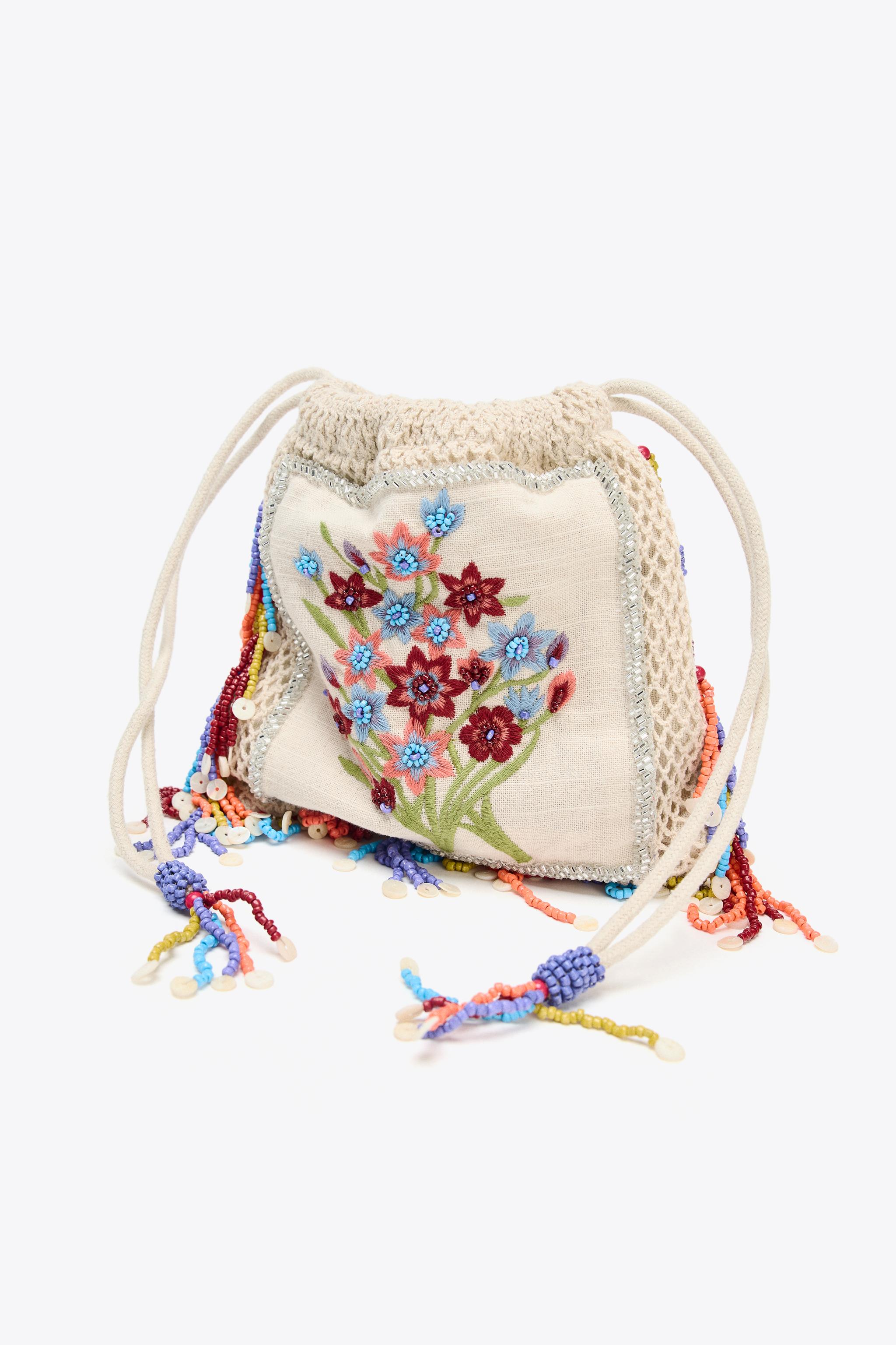 FLORAL EMBROIDERY BUCKET BAG