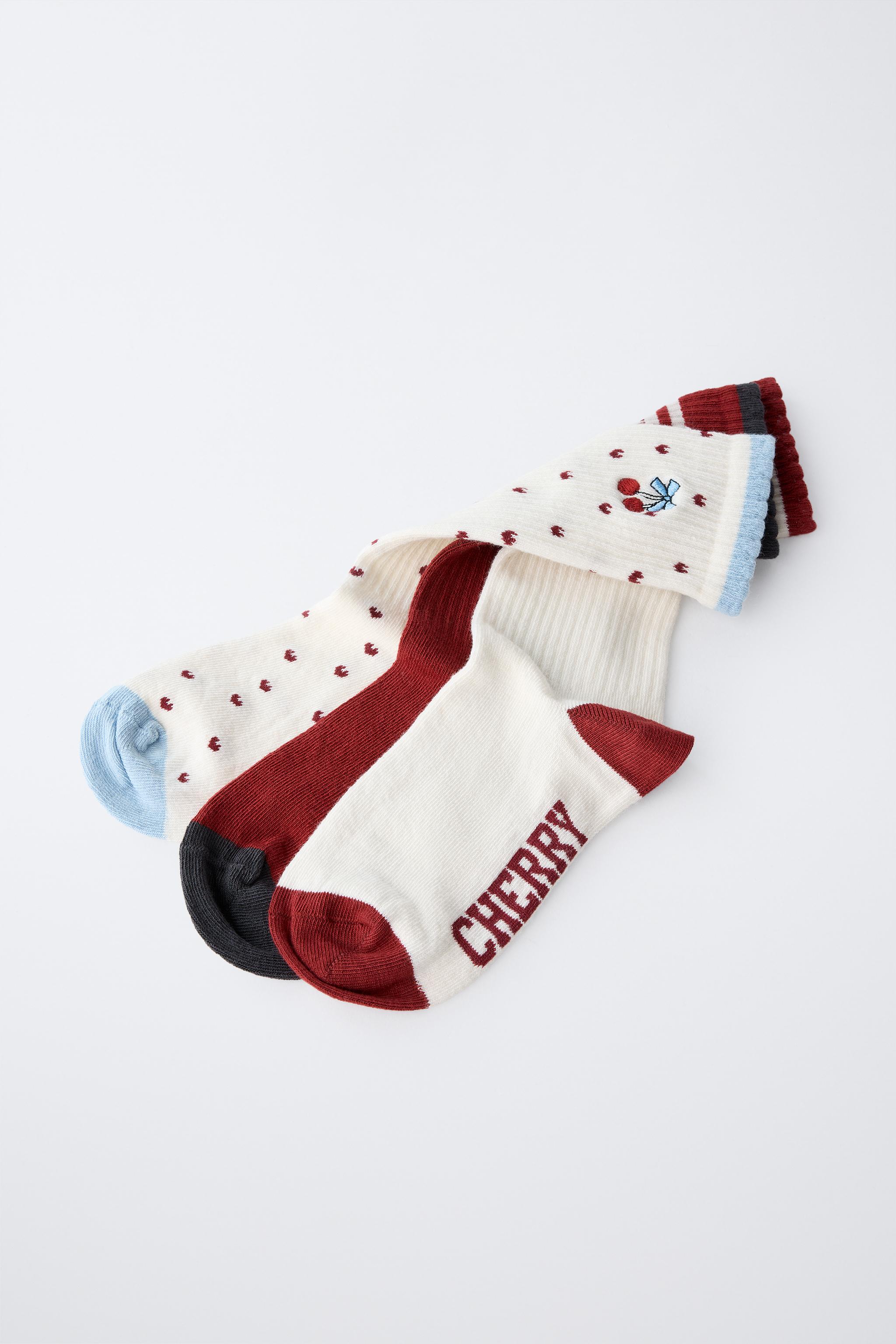THREE-PACK OF CHERRY AND TEXT SOCKS