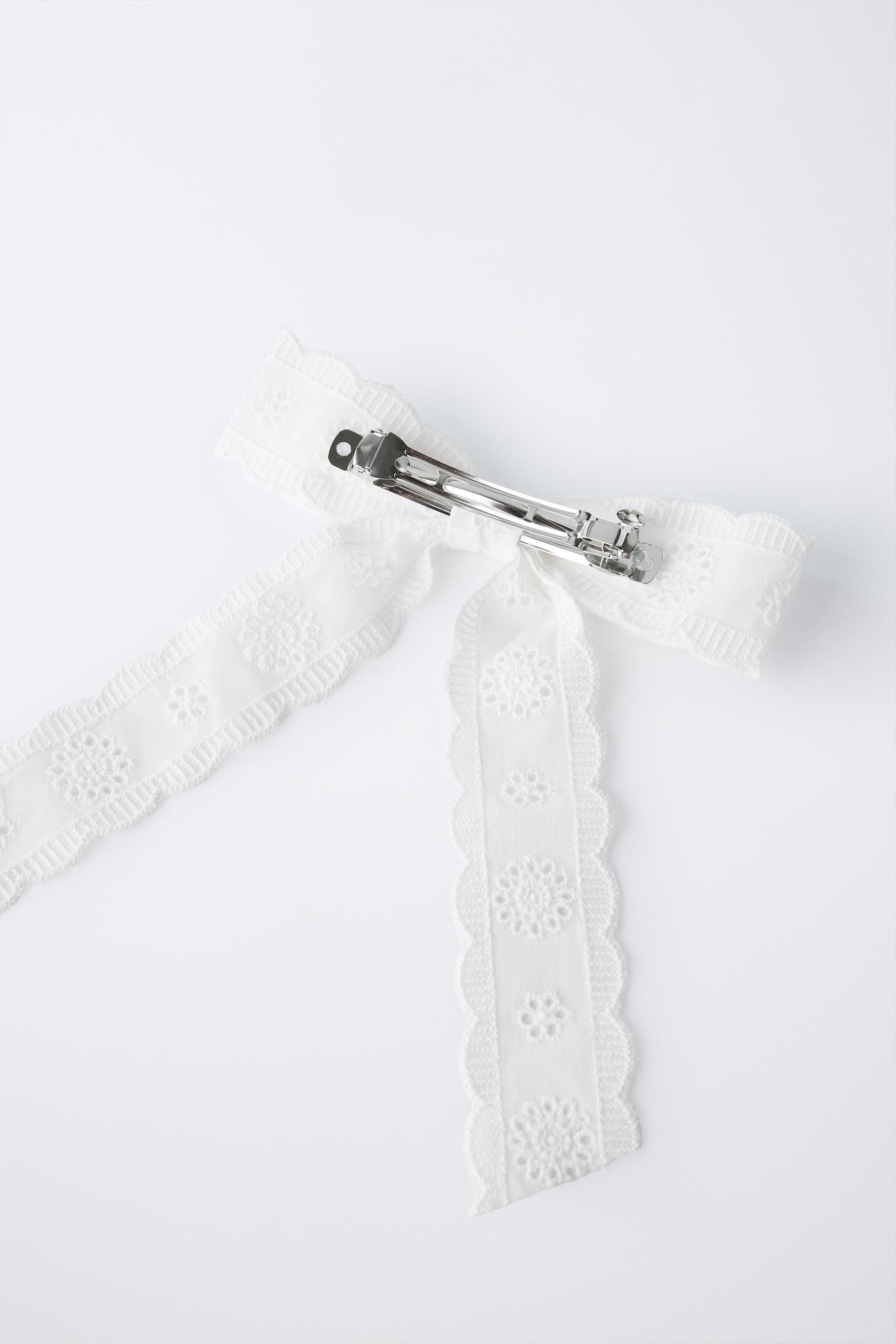 EMBROIDERED BOW SNAP CLIP