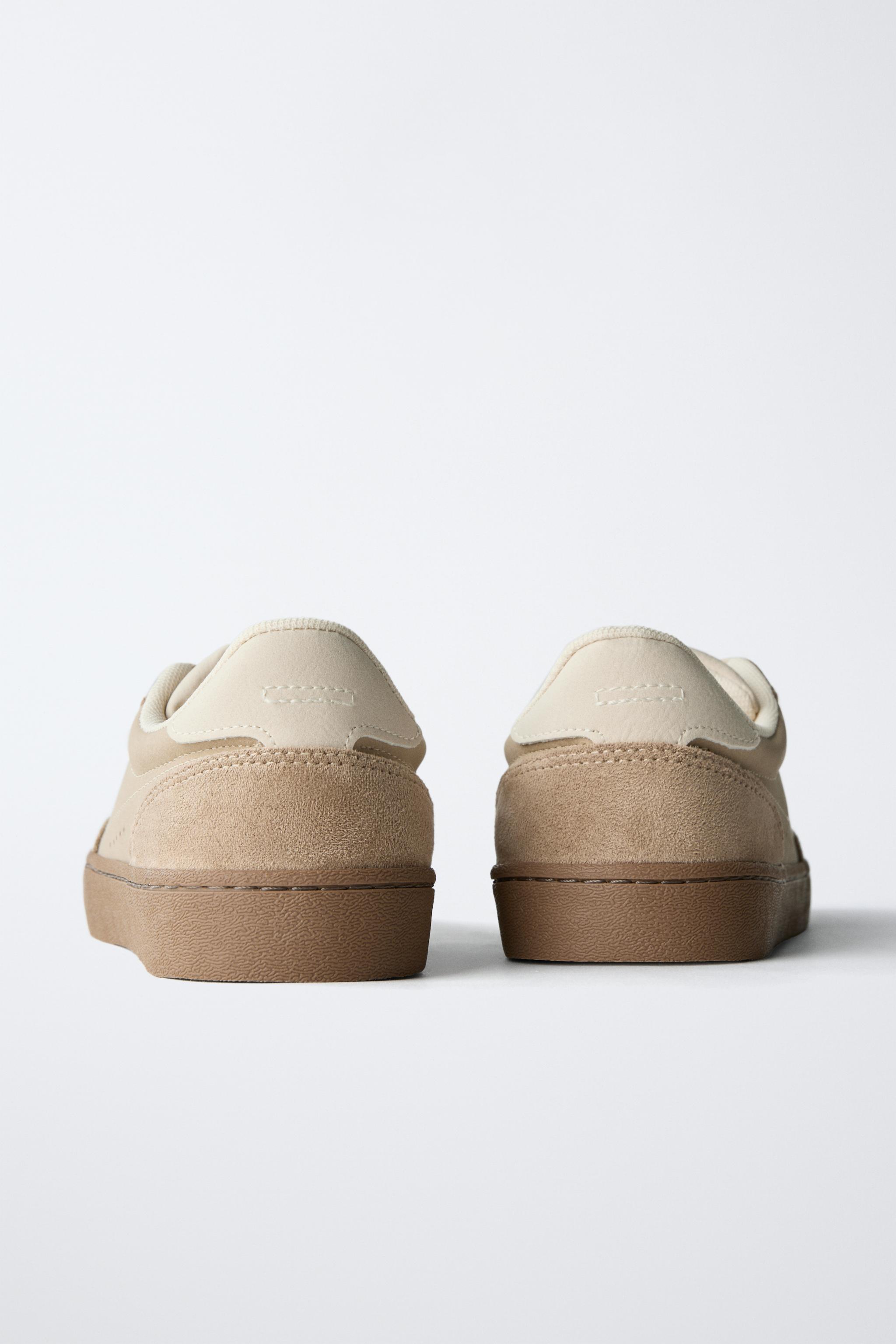 SNEAKERS WITH DETAIL