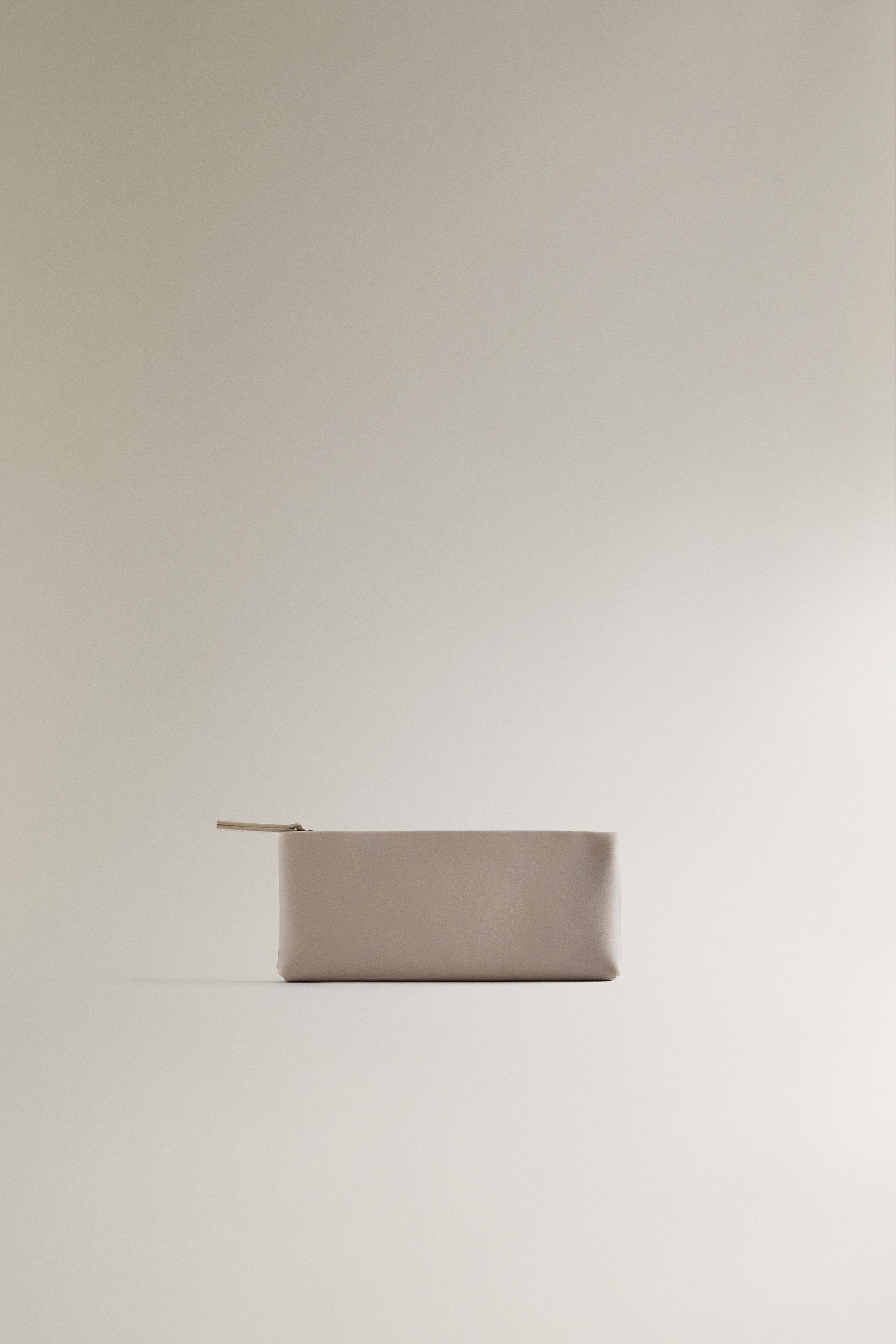 LEATHER OBJECT HOLDER CASE