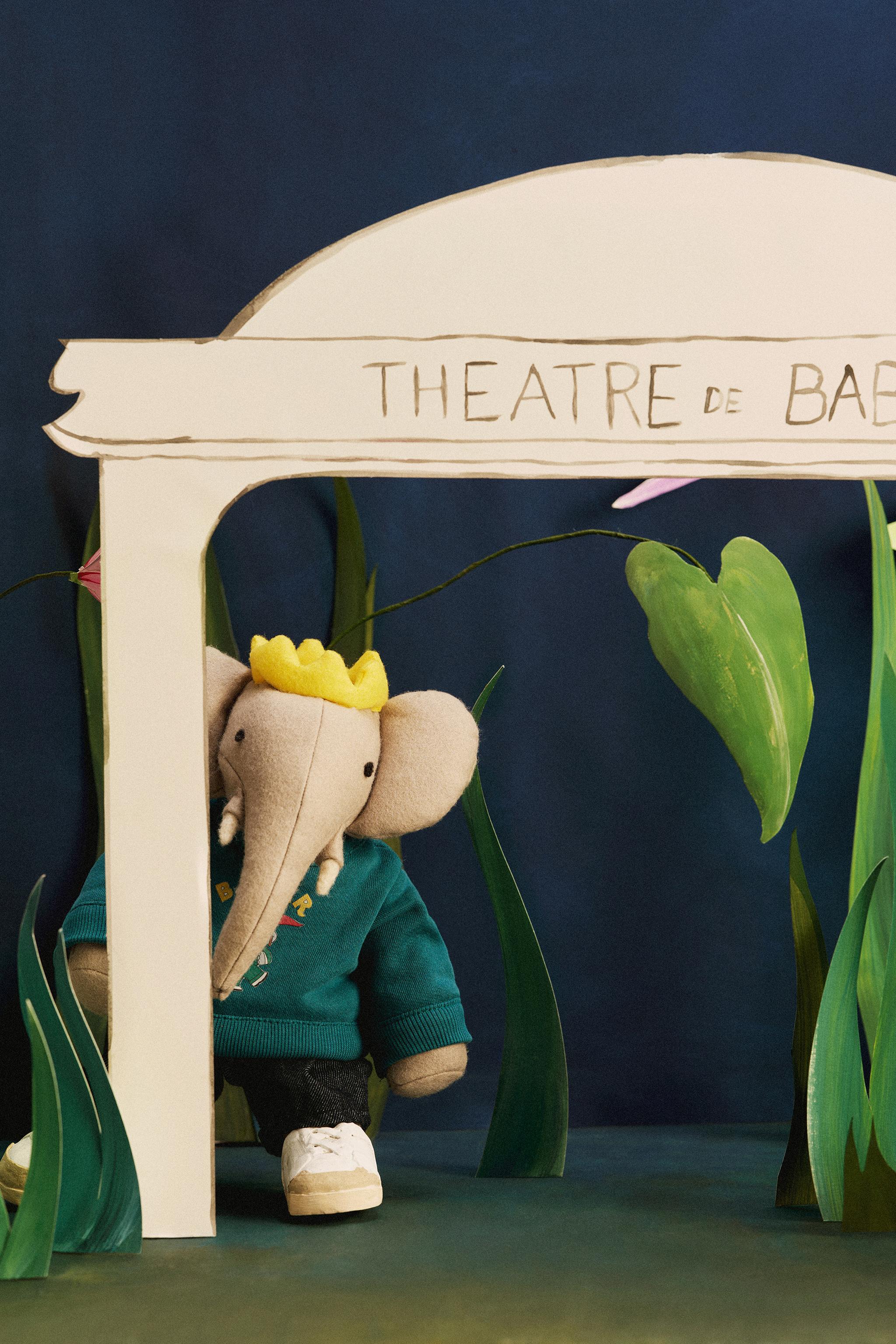 BABAR ™ PRINT SWEATSHIRT