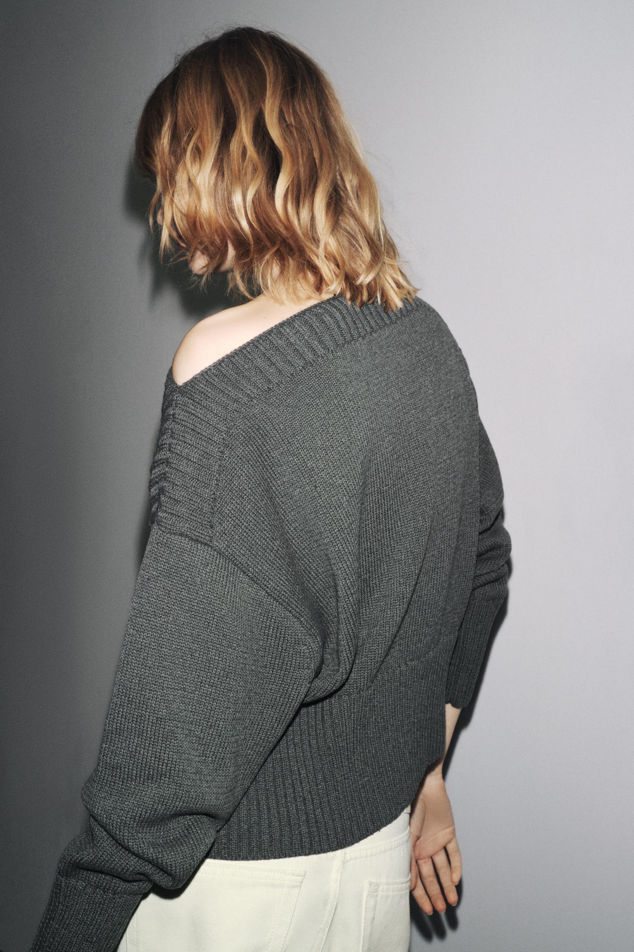 BOAT NECK KNIT SWEATER