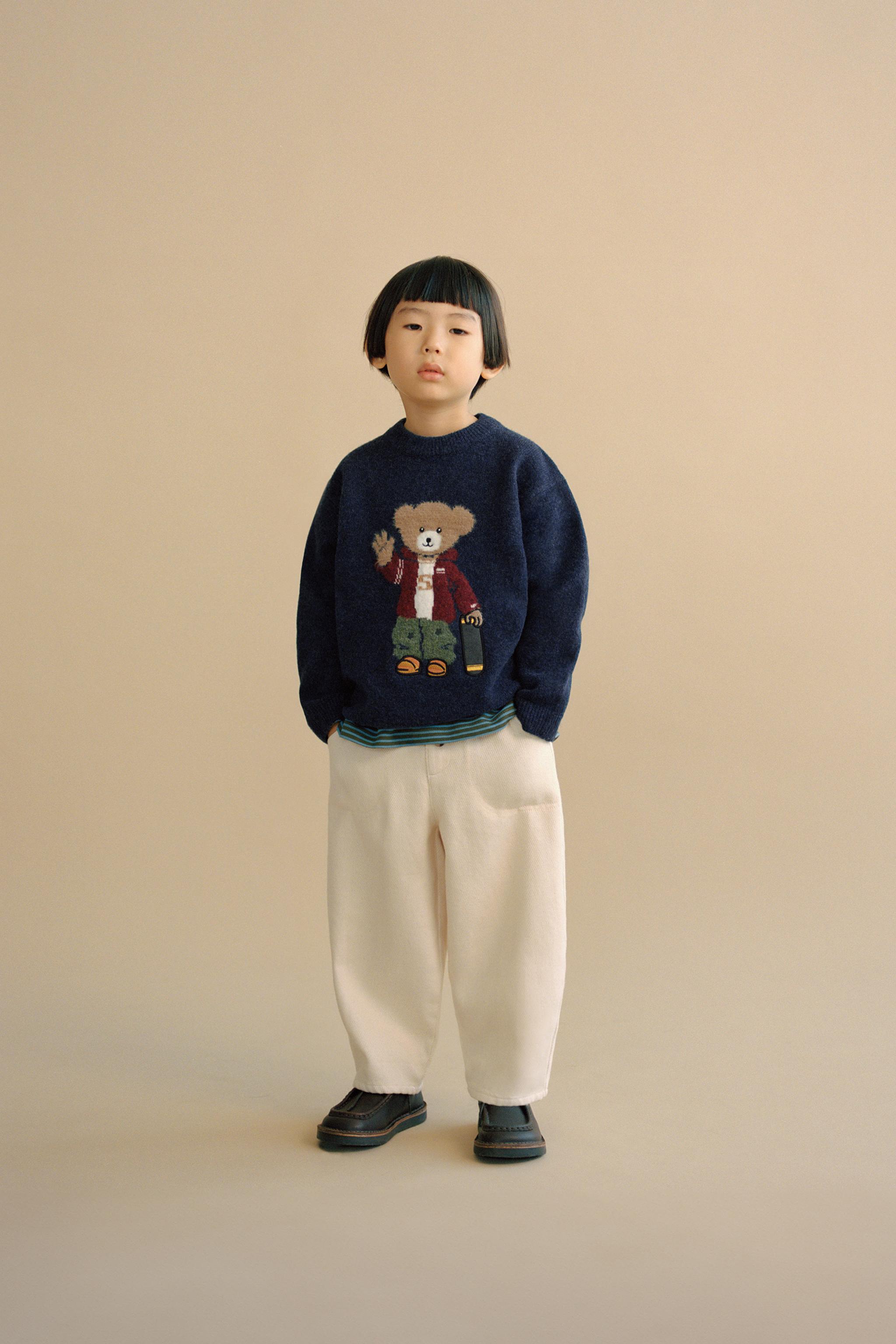 SKATE BEAR KNIT SWEATER