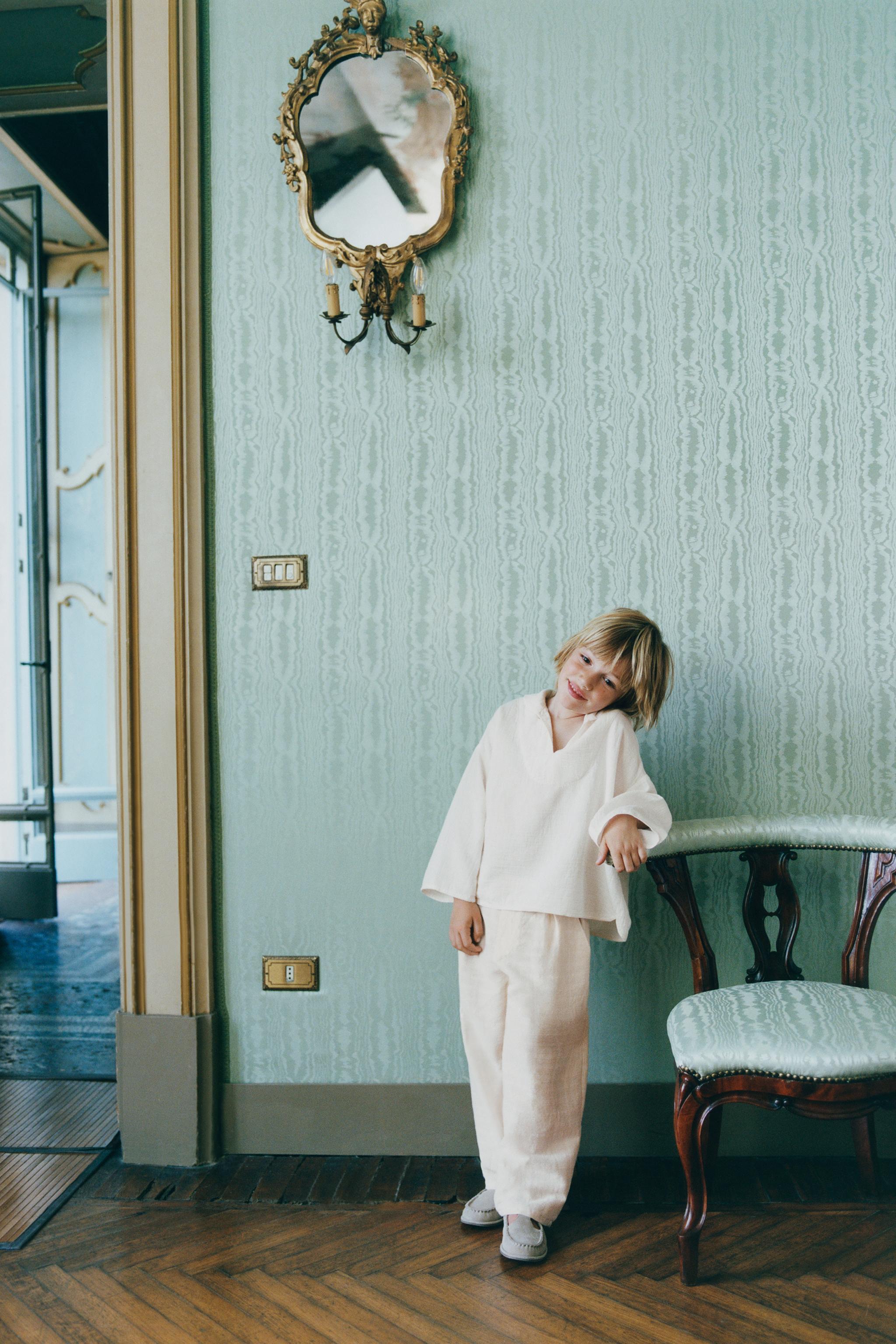 TEXTURED STRAIGHT LEG PANTS