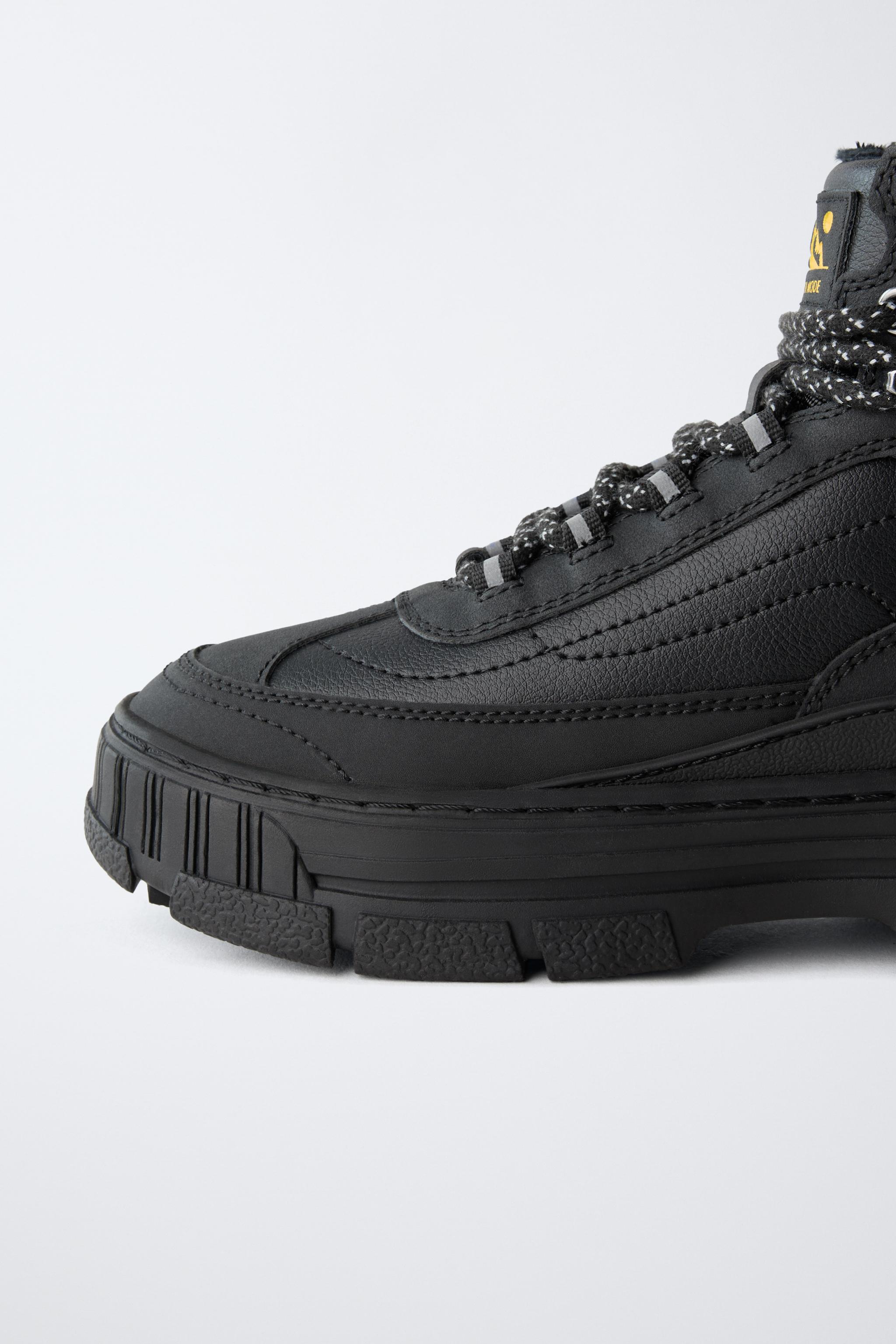 MOUNTAIN ANKLE BOOTS