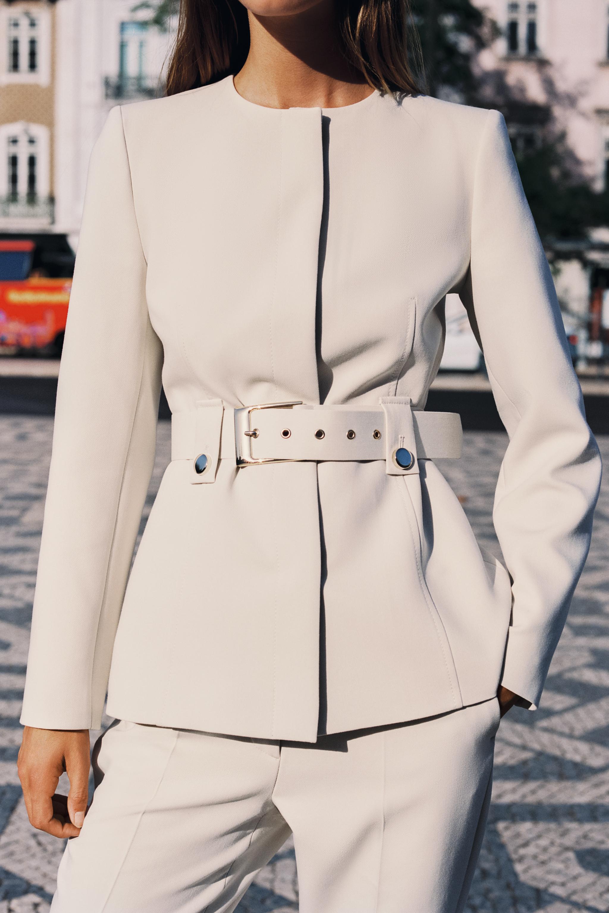 BELTED TAILORED BLAZER