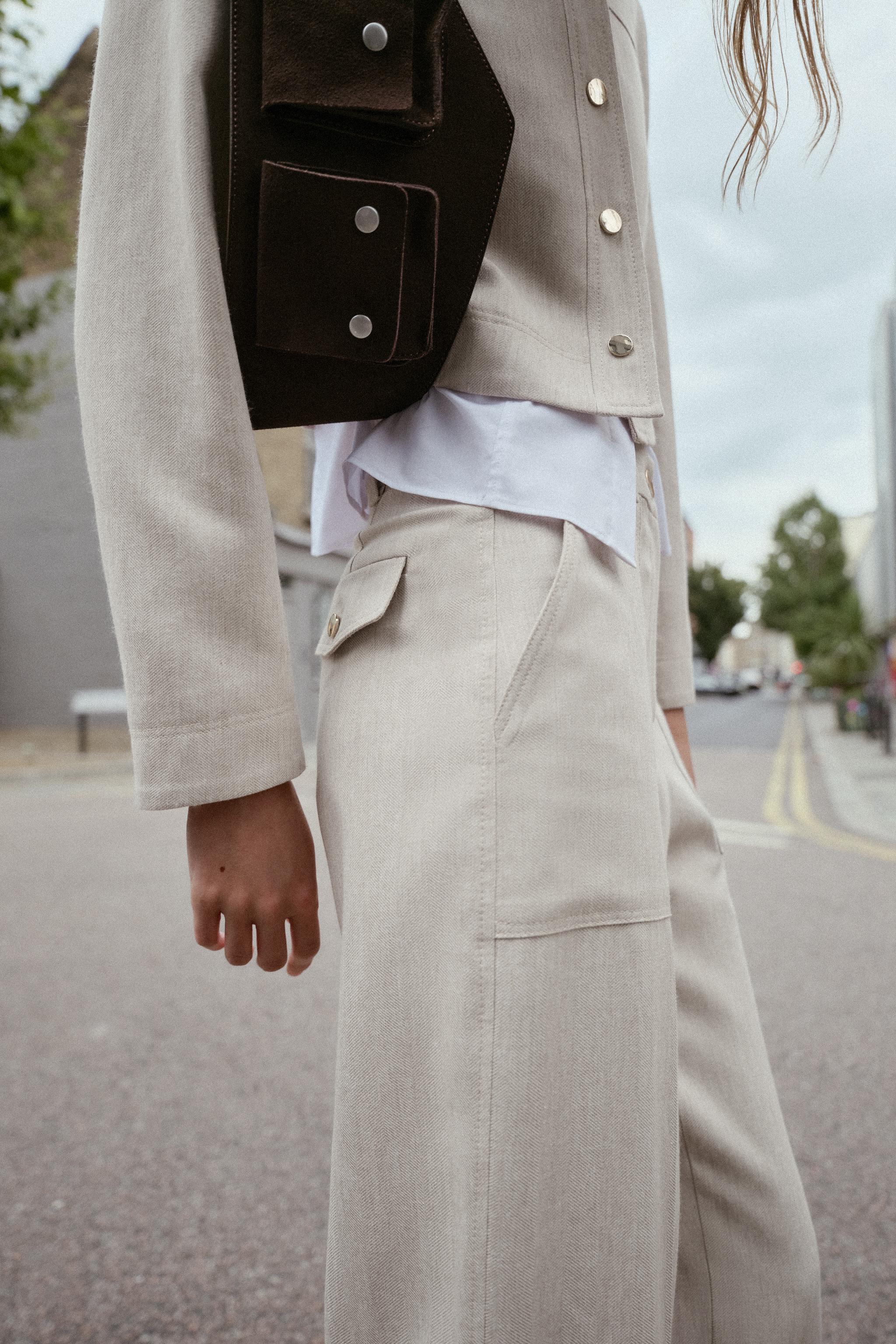 TOPSTITCHED STRAIGHT LEG PANTS