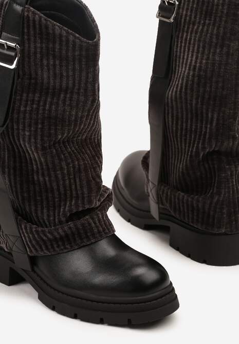 Czarne Botki z Wywiniętą Cholewką Sztruksową i Paskiem z Klamrą Zalorra