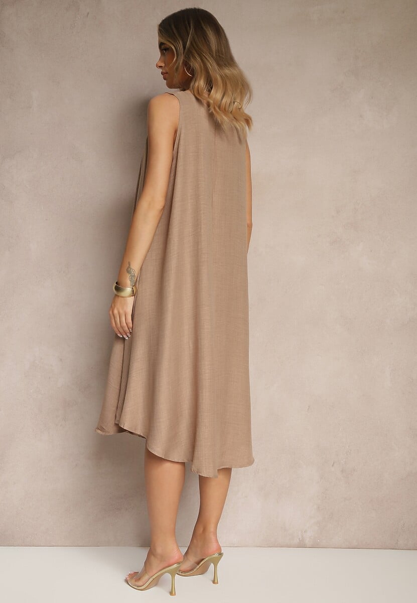 Ciemnobeżowa Basicowa Sukienka o Rozkloszowanym Kroju Mevolira