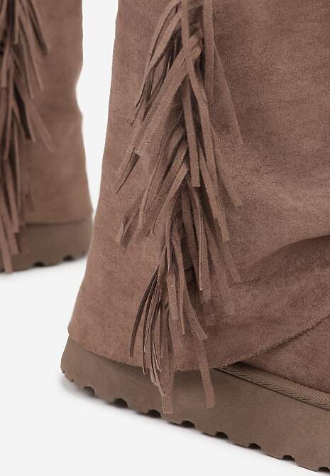 Jasnobrązowe Botki Śniegowce z Wywiniętą Cholewką Zdobioną Frędzlami Sewela