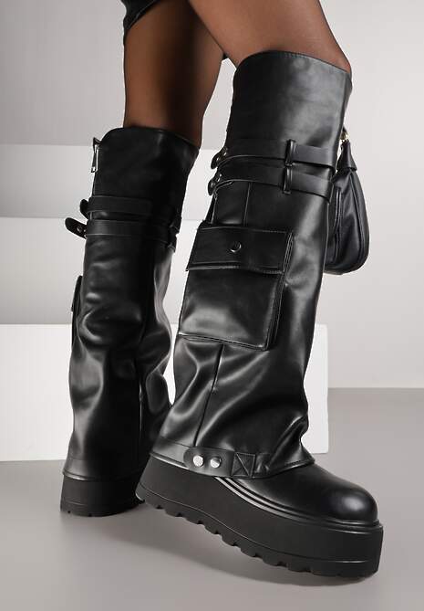 Czarne Kozaki na Platformie Ozdobione Kieszonką i Wywiniętą Cholewką Aflite