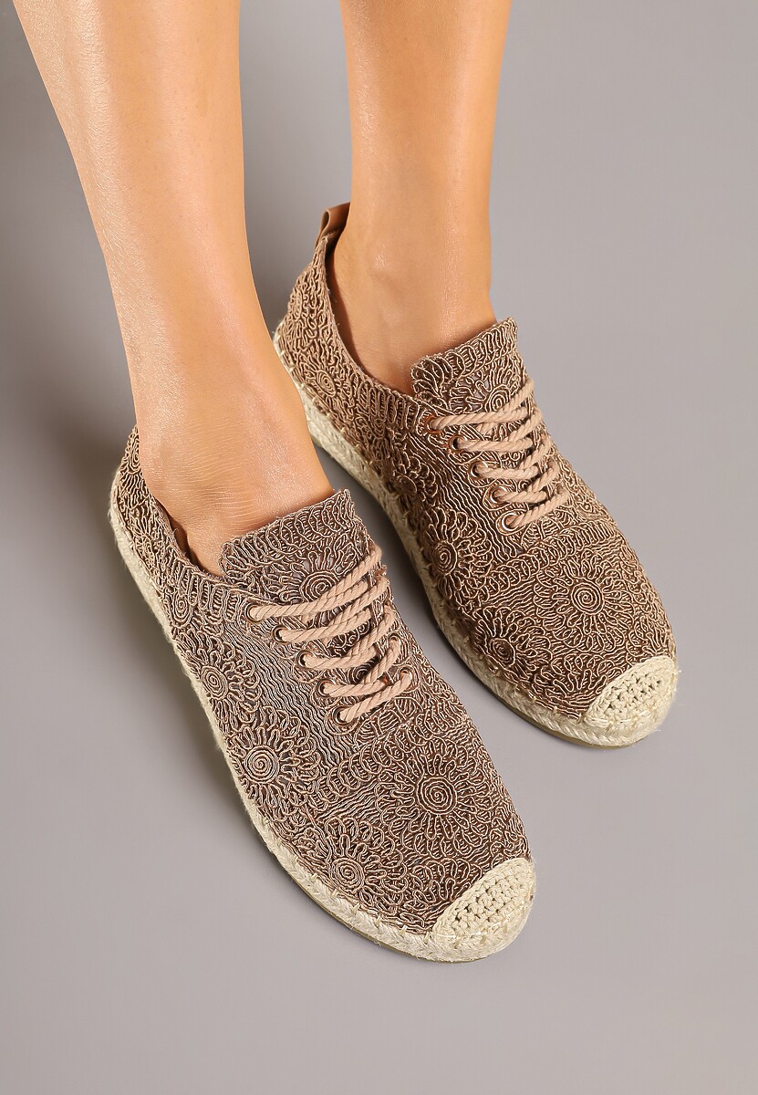 Ciemnobeżowe Tenisówki Ozdobione Plecionką i Ażurowym Wzorem Mevienne