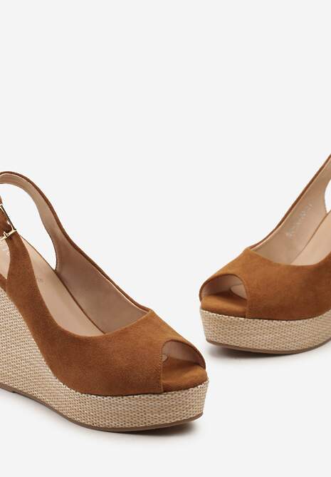 Brązowe Sandały na Wysokim Koturnie z Plecionki i Zapięciem na Sprzączkę Limentia