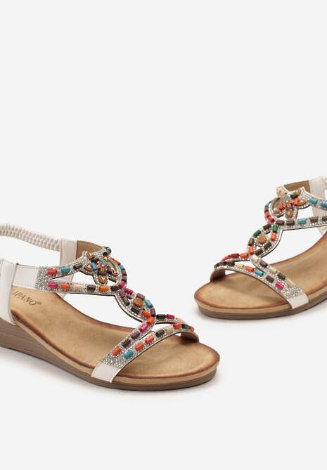 Białe Sandały na Koturnie z Elastycznym Paskiem i Kryształkami Ghasta