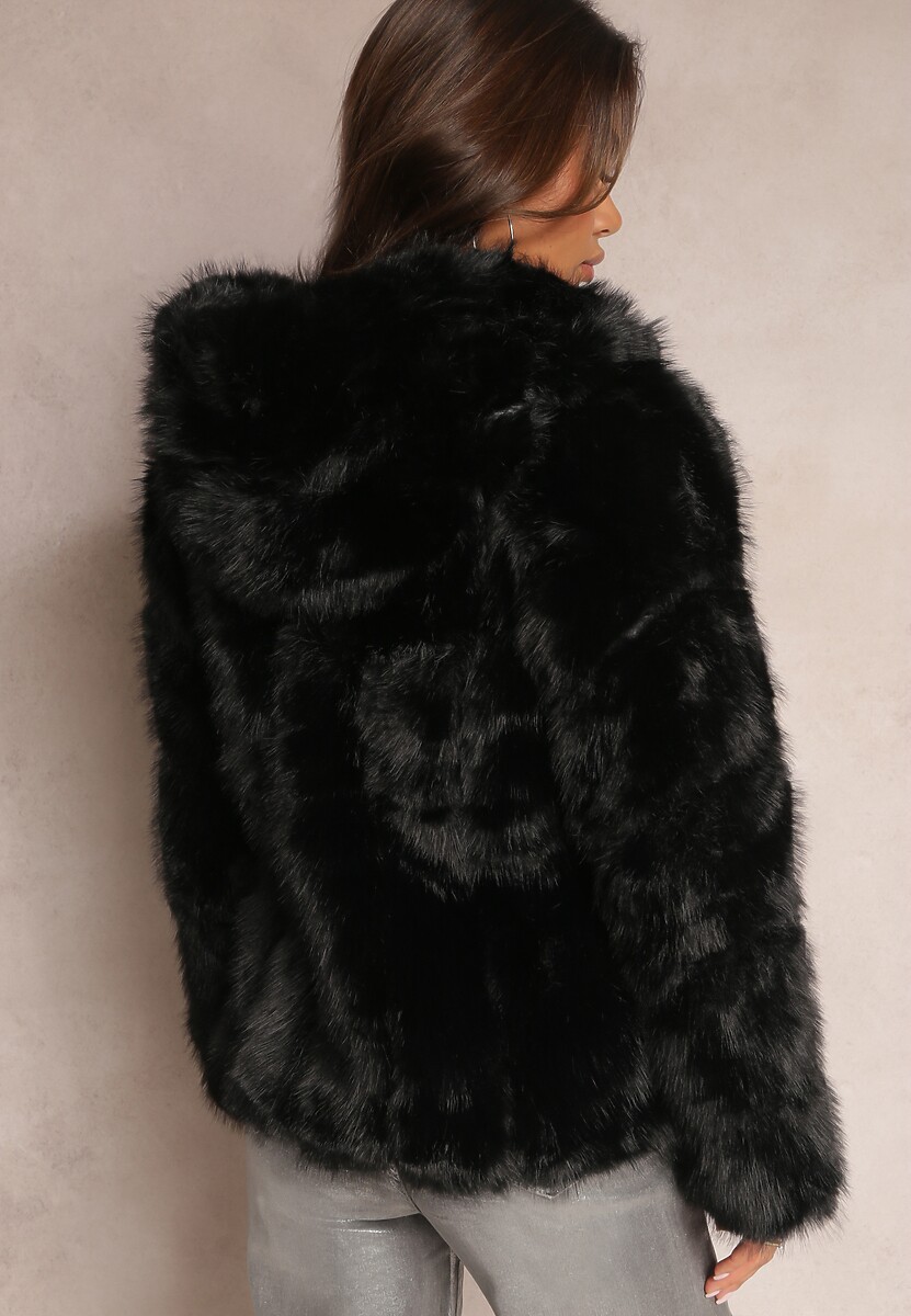 Czarna Kurtka z Futerkiem i Kapturem Haiattas