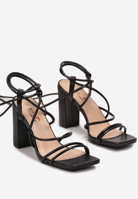 Czarne Wiązane Sandały Połyskujące na Słupku z Kwadratowym Noskiem Seraphi