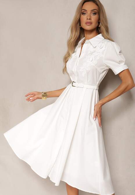 Biała Sukienka w Koszulowym Stylu z Paskiem Ozdobiona Koronką Ilidia