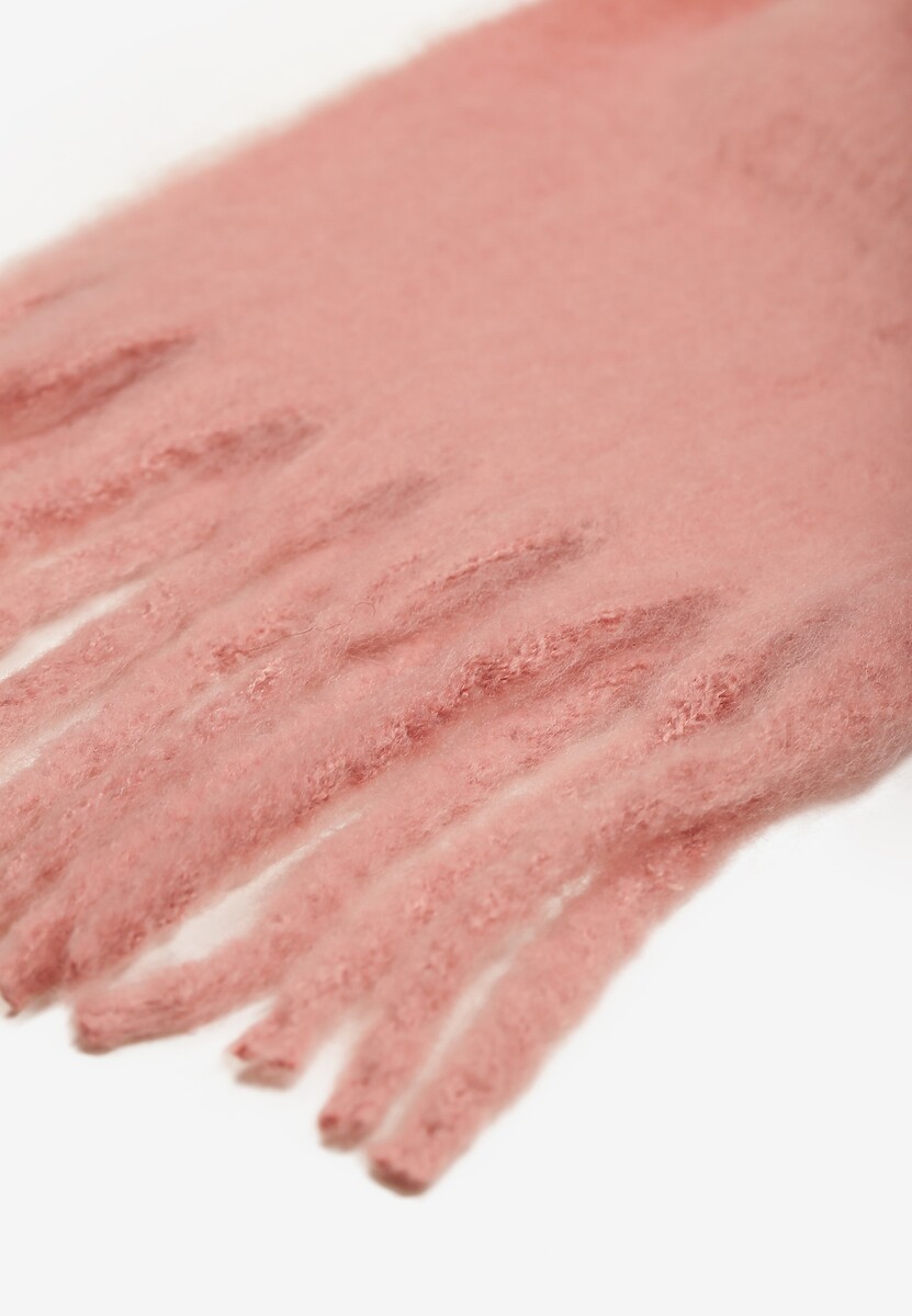 Różowy Szalik Ozdobiony Frędzlami Esalirea